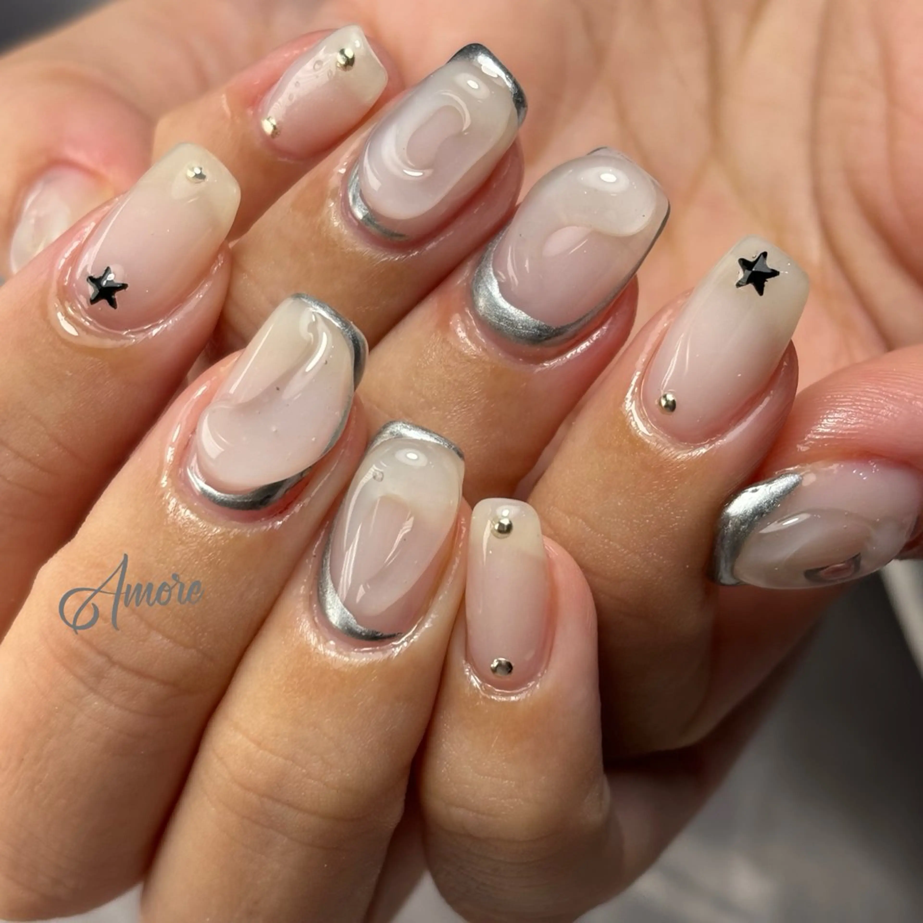 ネイル ジェルネイル キラキラネイル 韓国ネイル マグネットネイル パラジェル You kyehwaのネイルデザイン