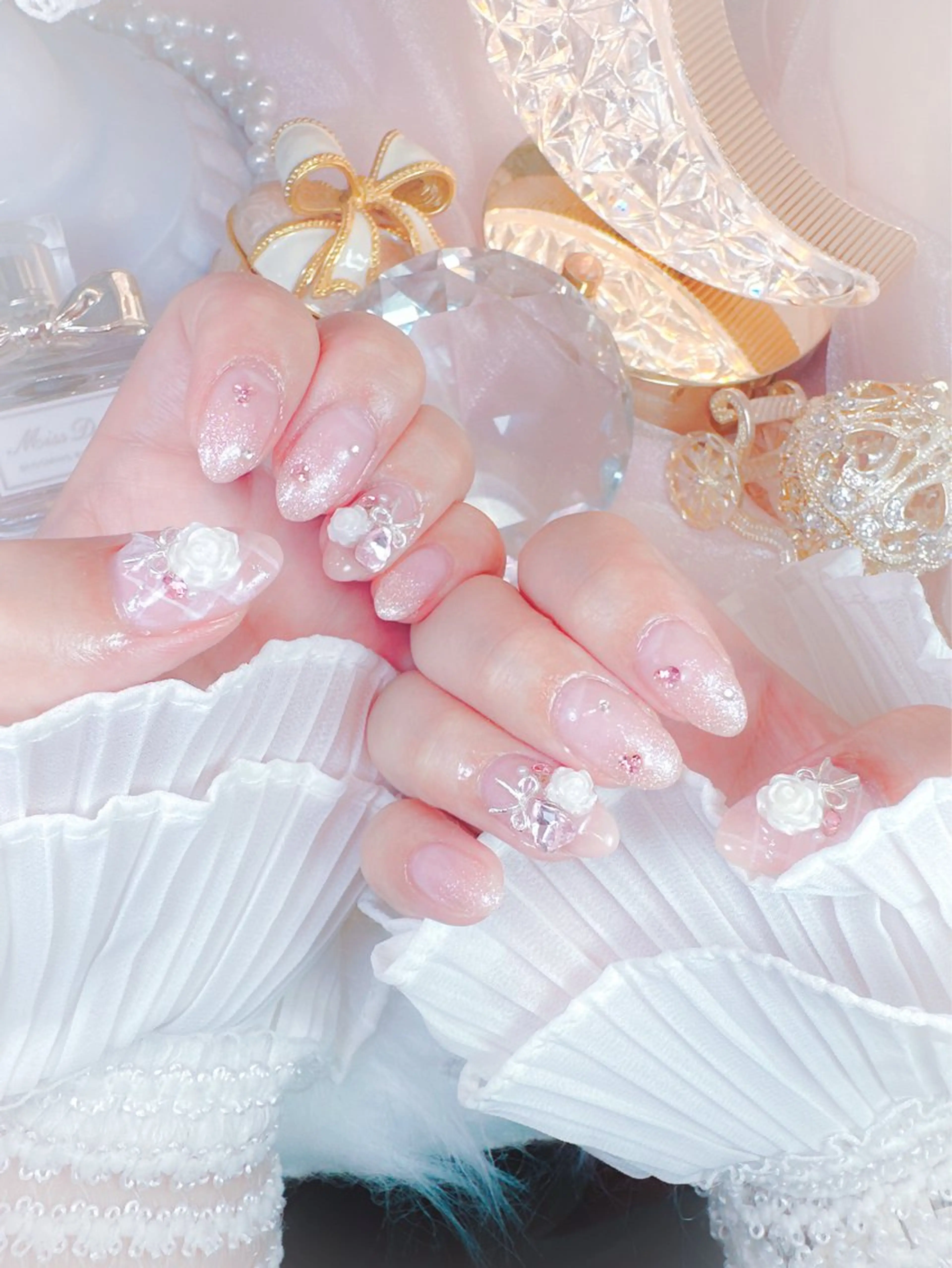 ネイル フラッシュネイル 韓国ネイル ラメ(グリッター) ラメグラデーション リボン ワンホン、かわいい系 🎀ななみのネイルデザイン