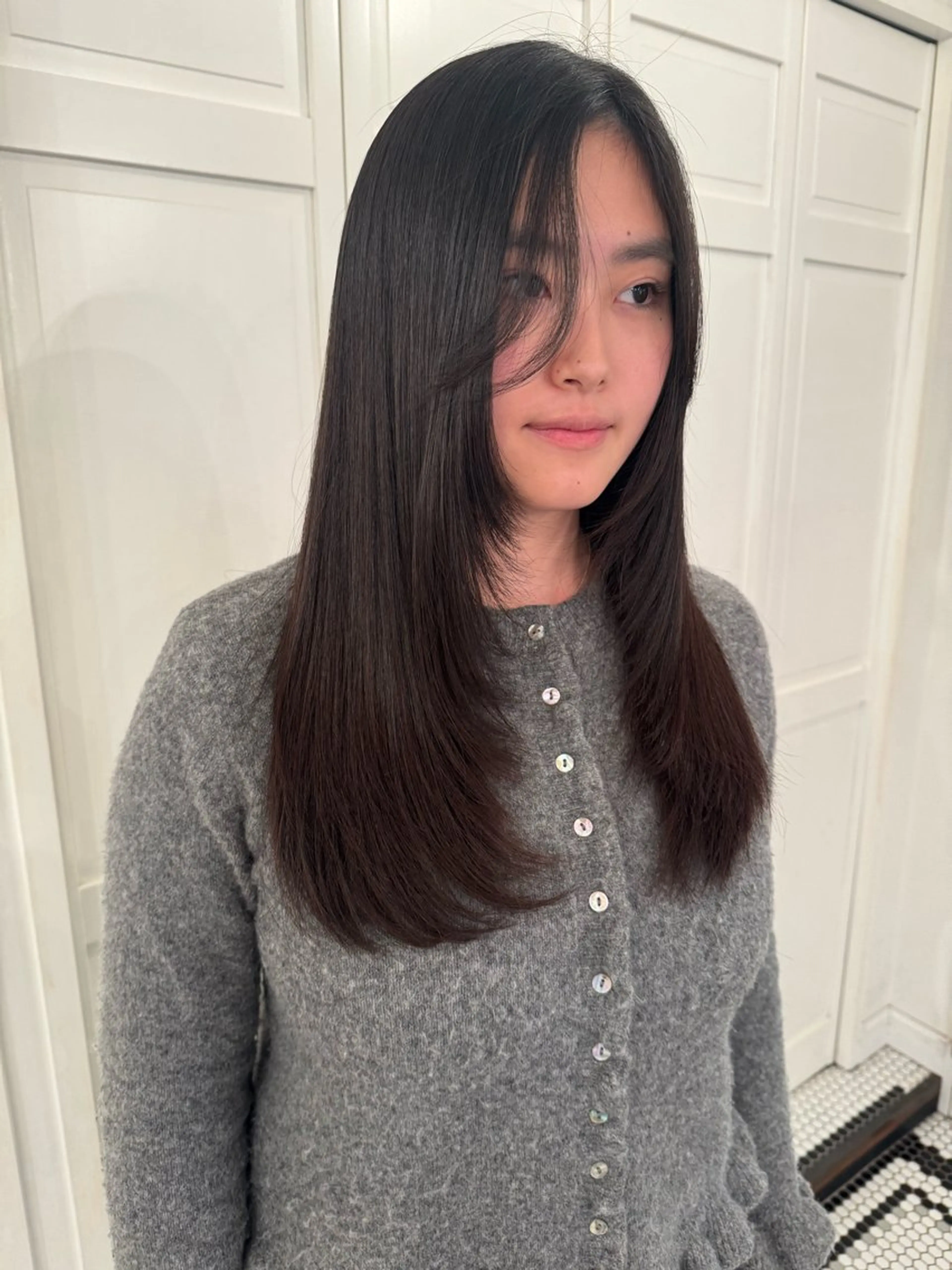 ロング カット ヘアカラー ブリーチカラー🎀 韓国風/寺門美優のヘアスタイル