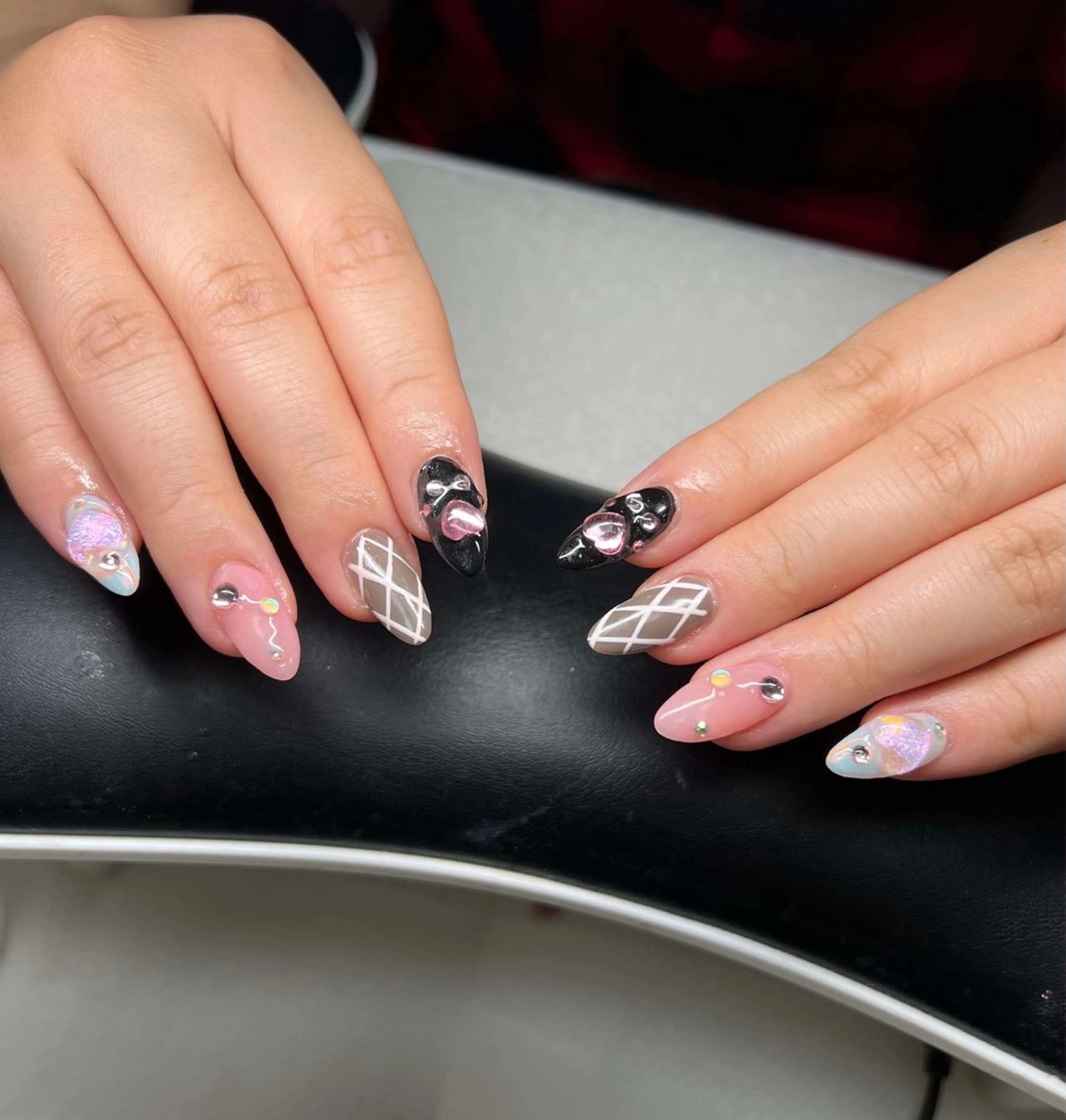 ネイル 長さ出し グラデーション キラキラネイル マグネットネイル ミラーネイル Lee Nails チップ長さだし専門店のネイルデザイン