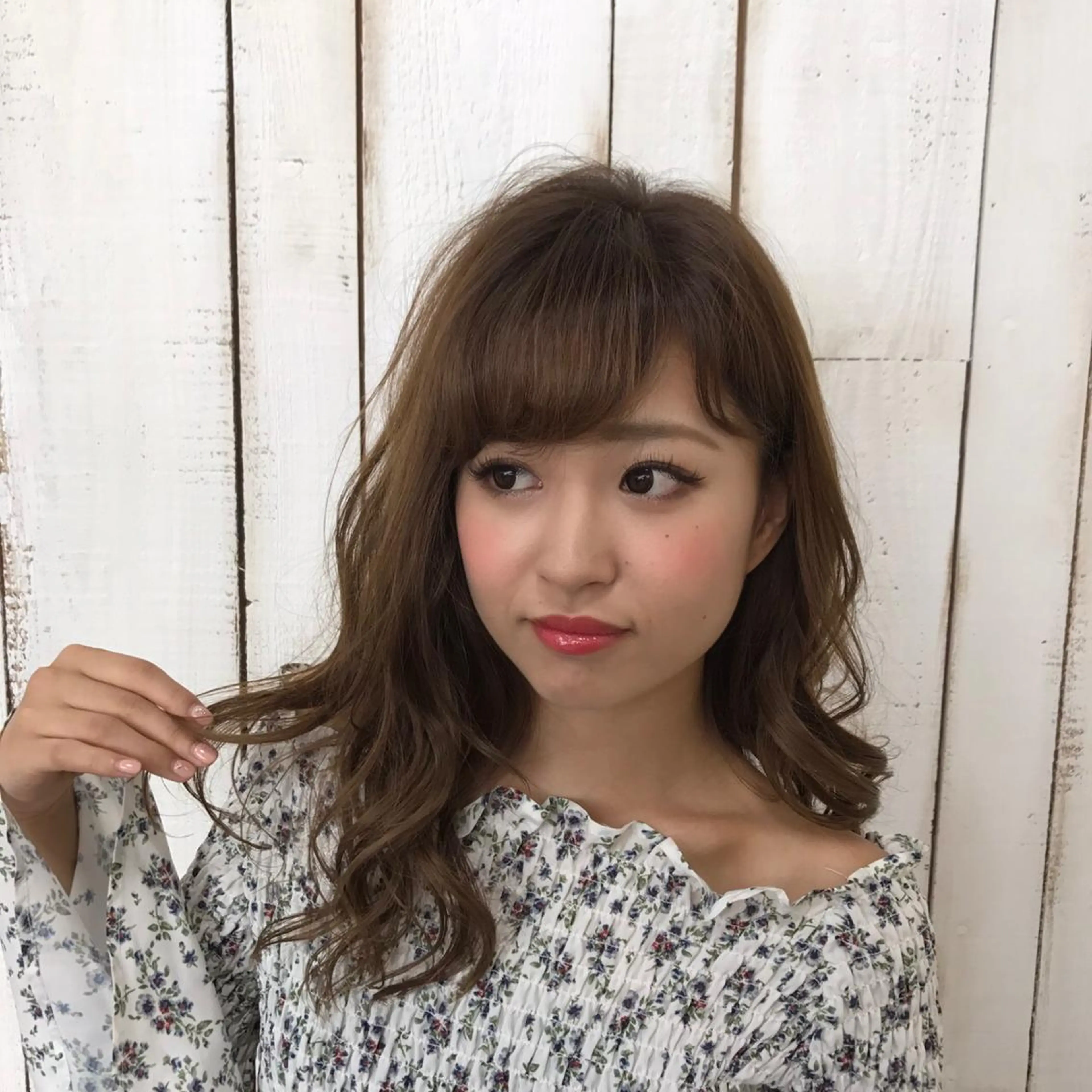 ミディアム カラー アンダーバーホワイト_WHITE所属・_WHITE芝本 賢吾【天王寺店】のヘアスタイル