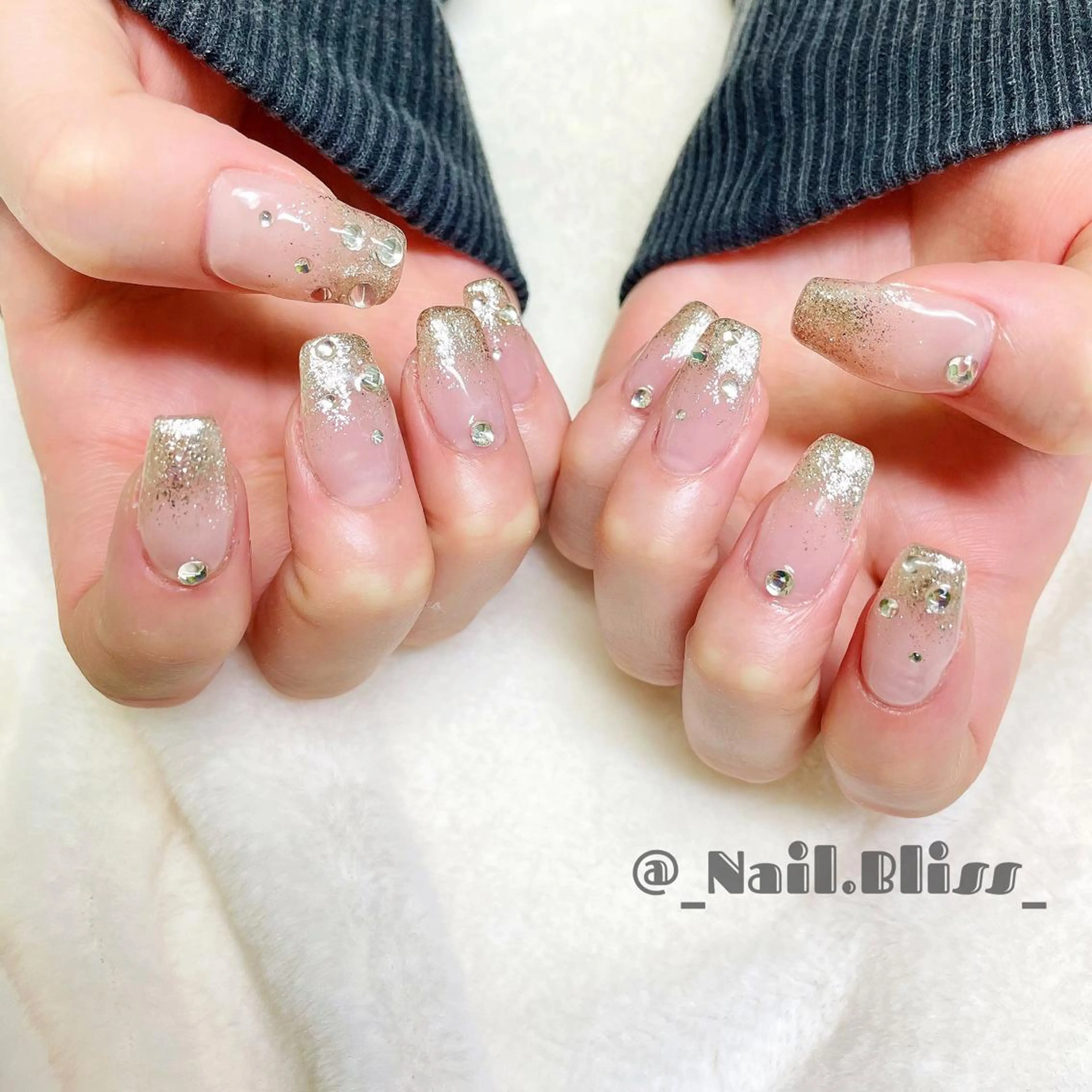 ネイル ガーリー ハンドネイル NAIL BLISSのネイルデザイン