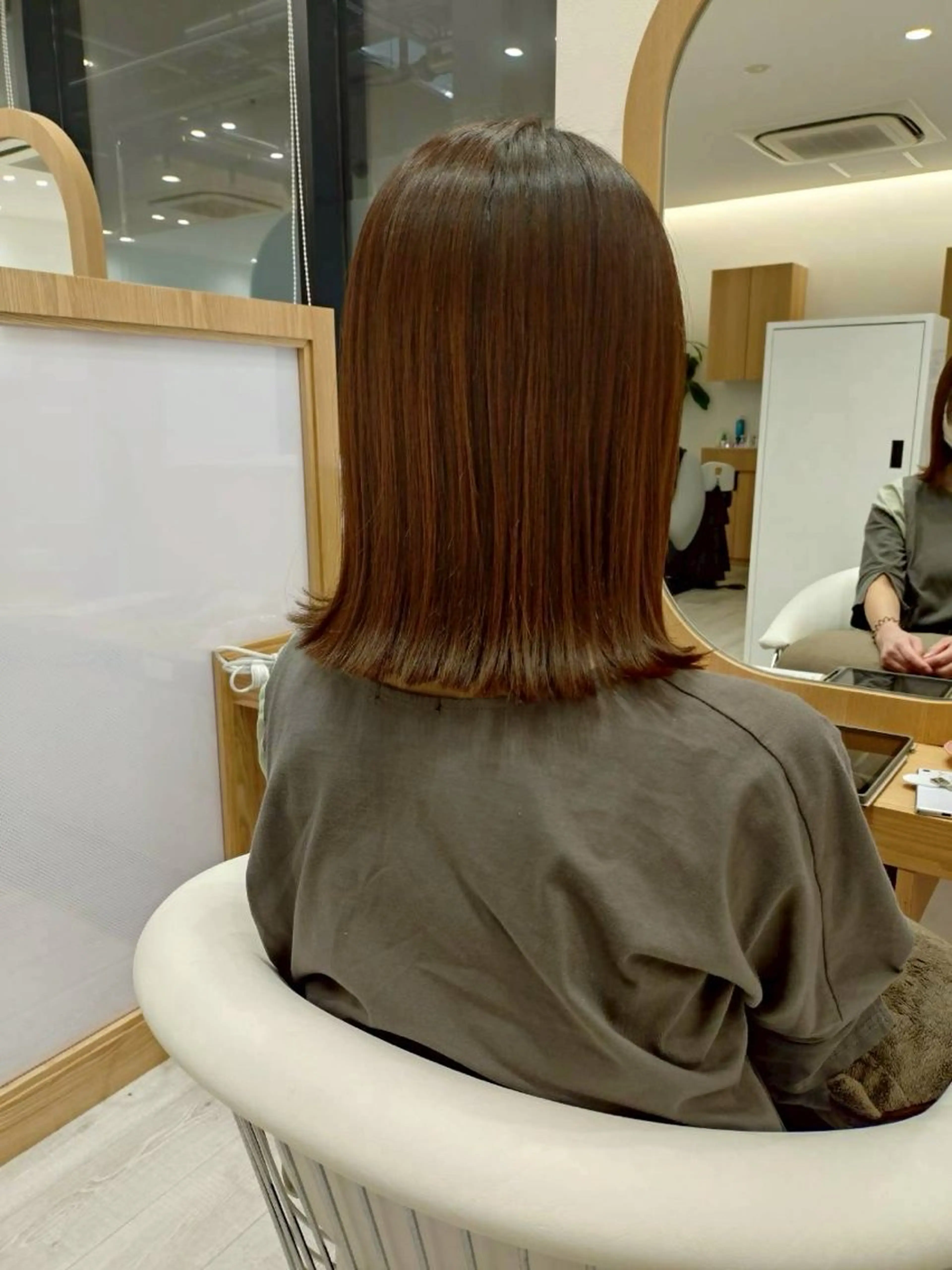 ミディアム adorable 山田菜々美のヘアスタイル