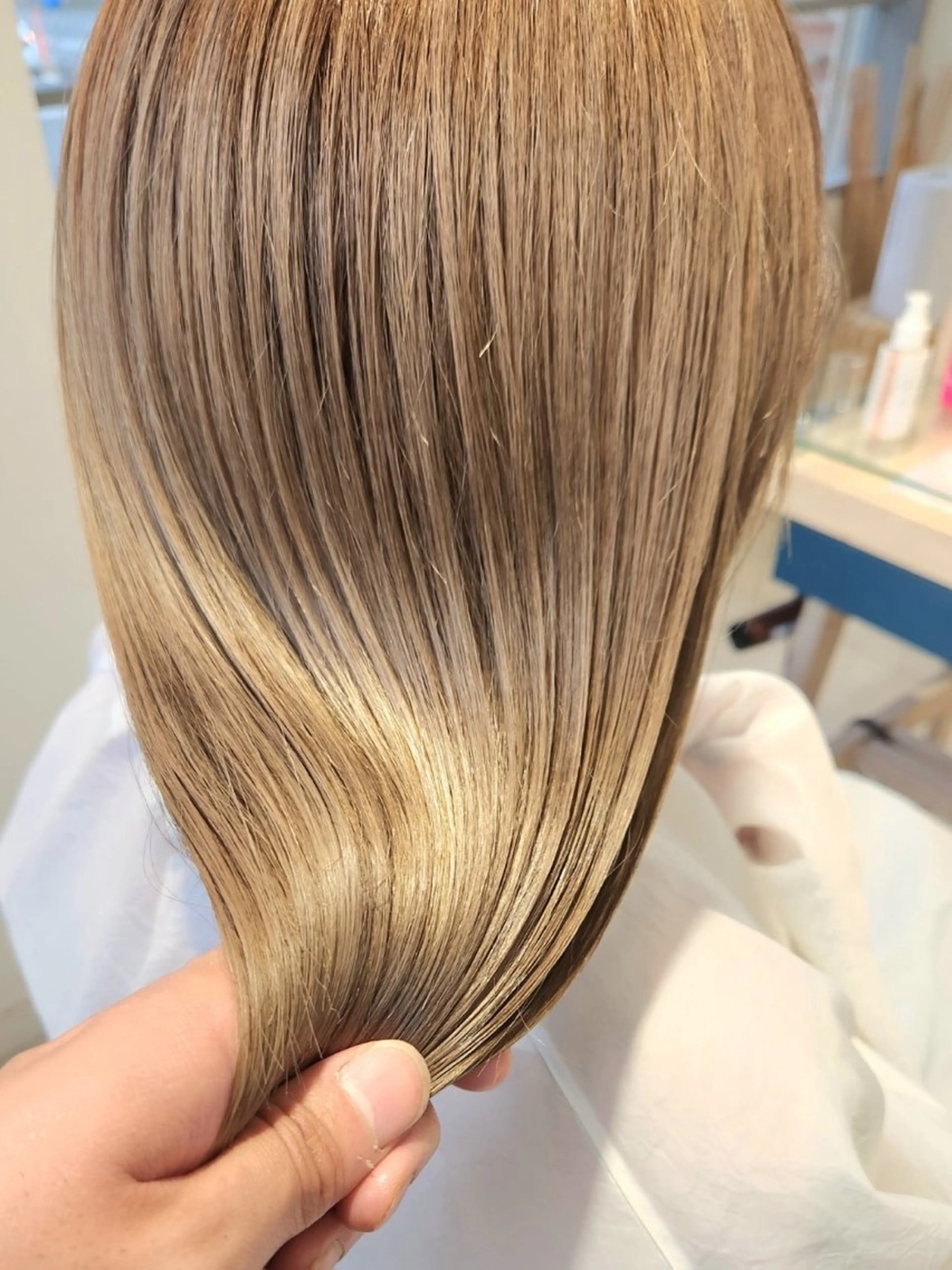 カラー 鈴木弥月/大人ボブ× 透明感カラーのヘアスタイル