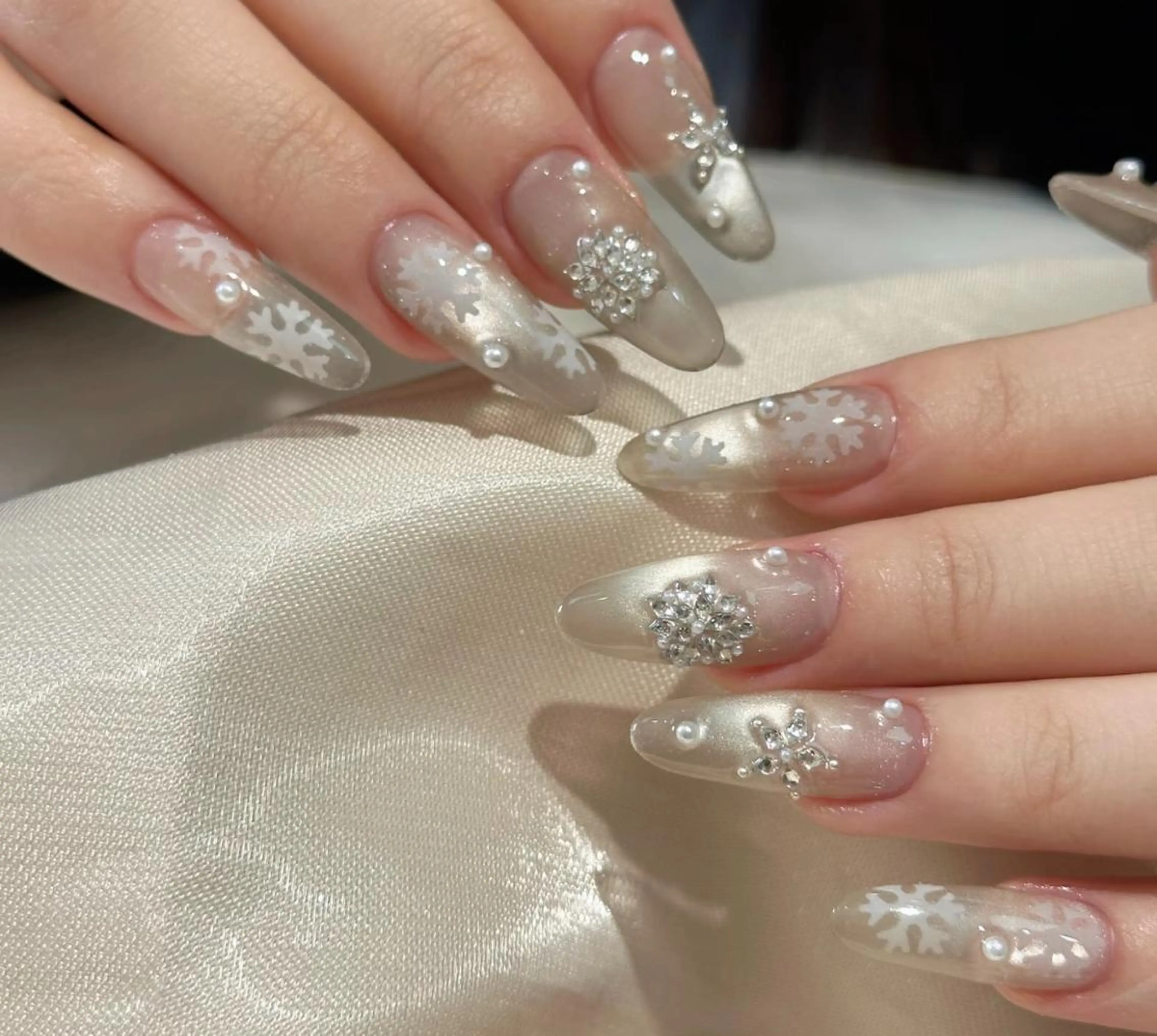 ネイル ハンドネイル 🎀 Ayaka_nailのネイルデザイン