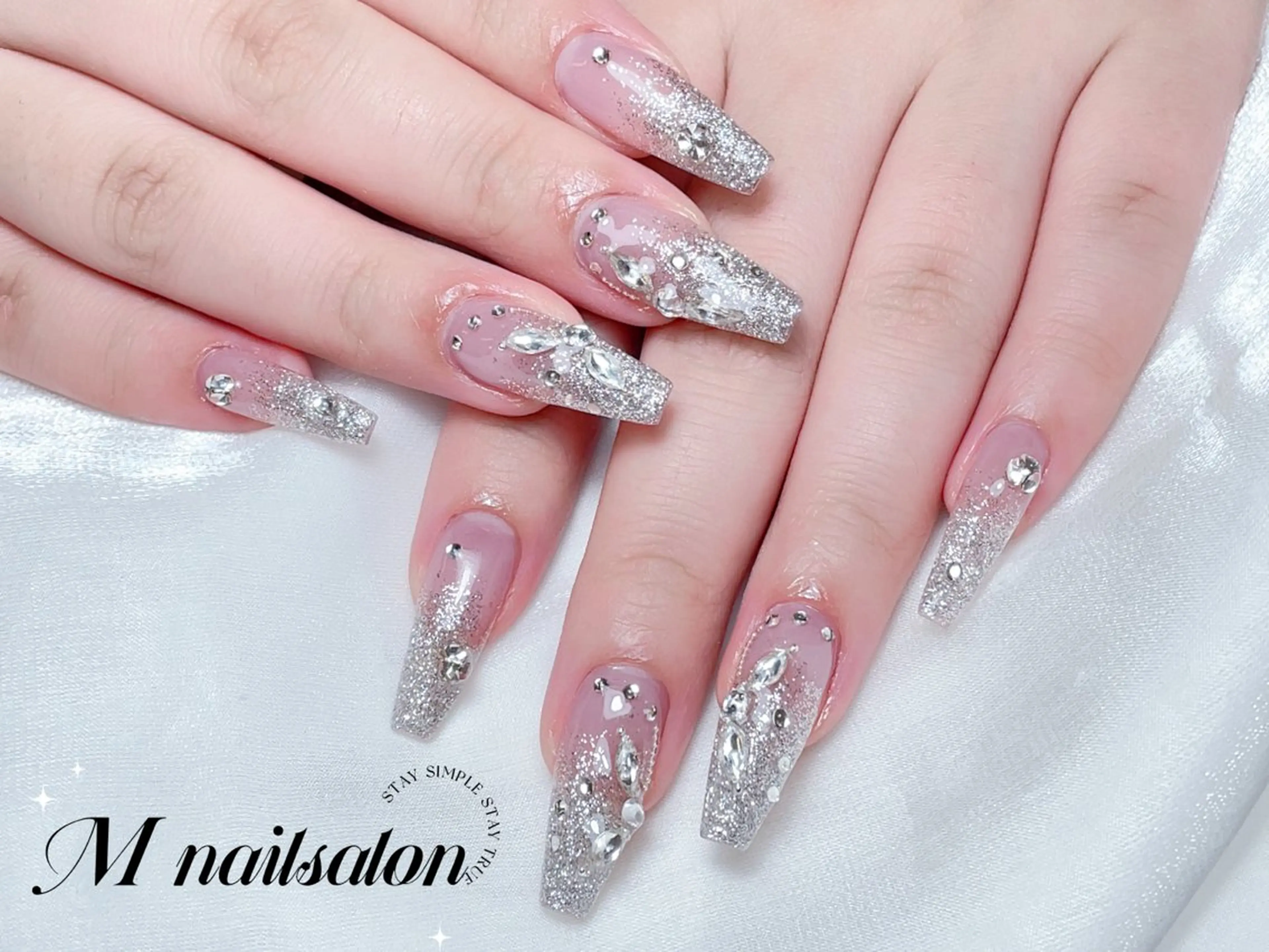 ネイル ハンドネイル M🌷nail 長さだし専門店のネイルデザイン