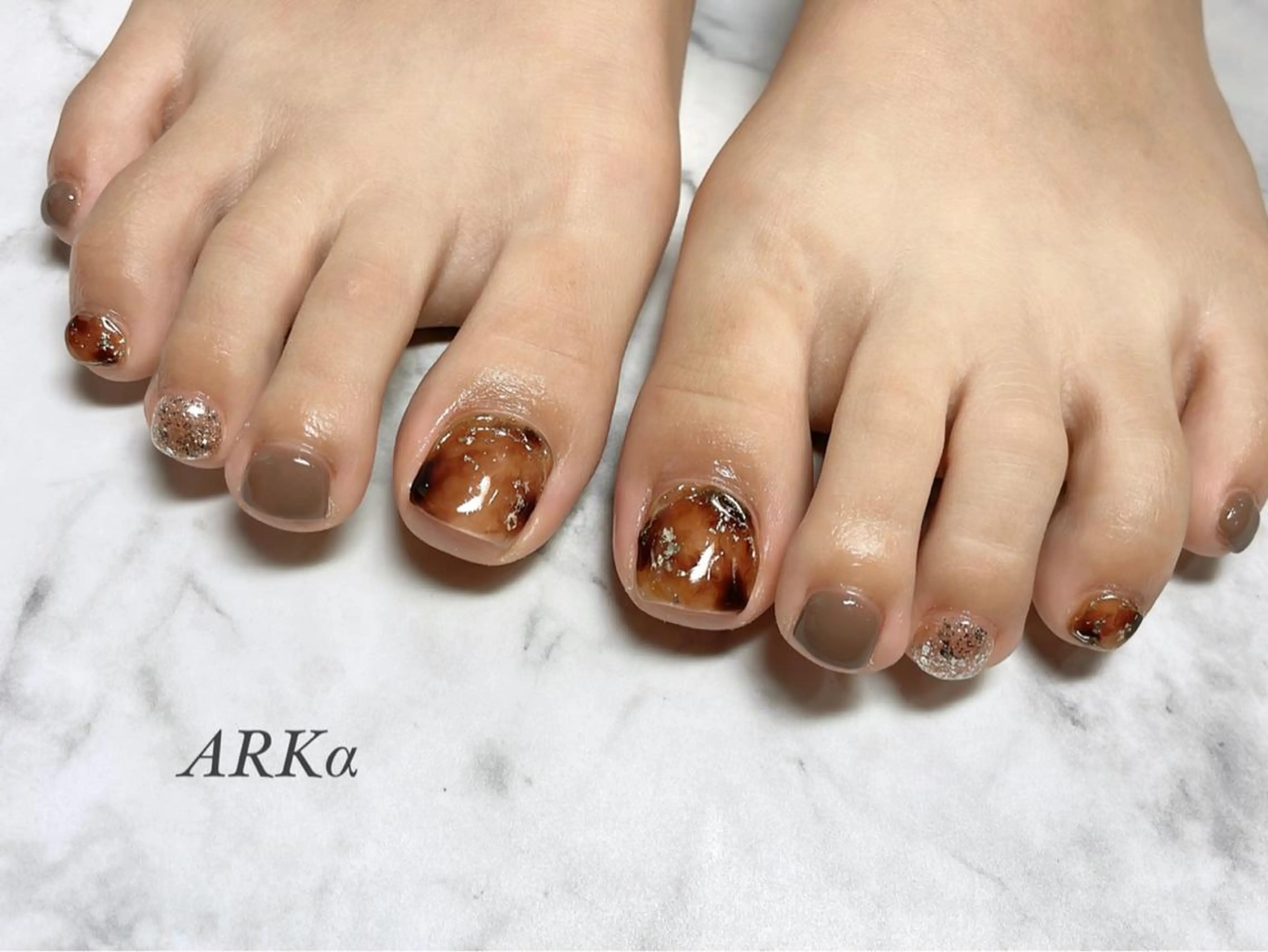 ネイル ミラーネイル フットネイル ARKα Nishiのネイルデザイン