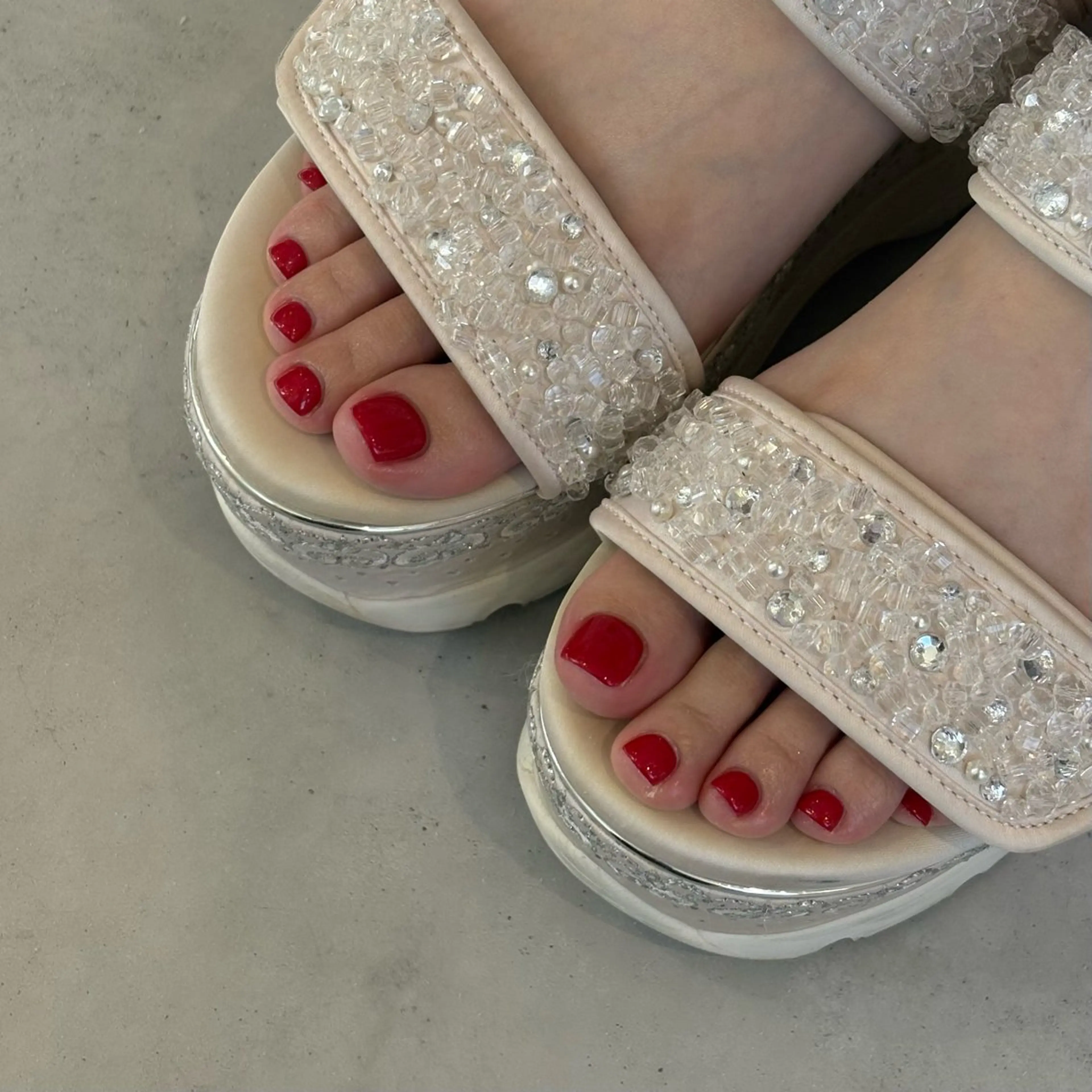 ネイル フットネイル ワンカラーネイル TRIOS ▲nailのネイルデザイン