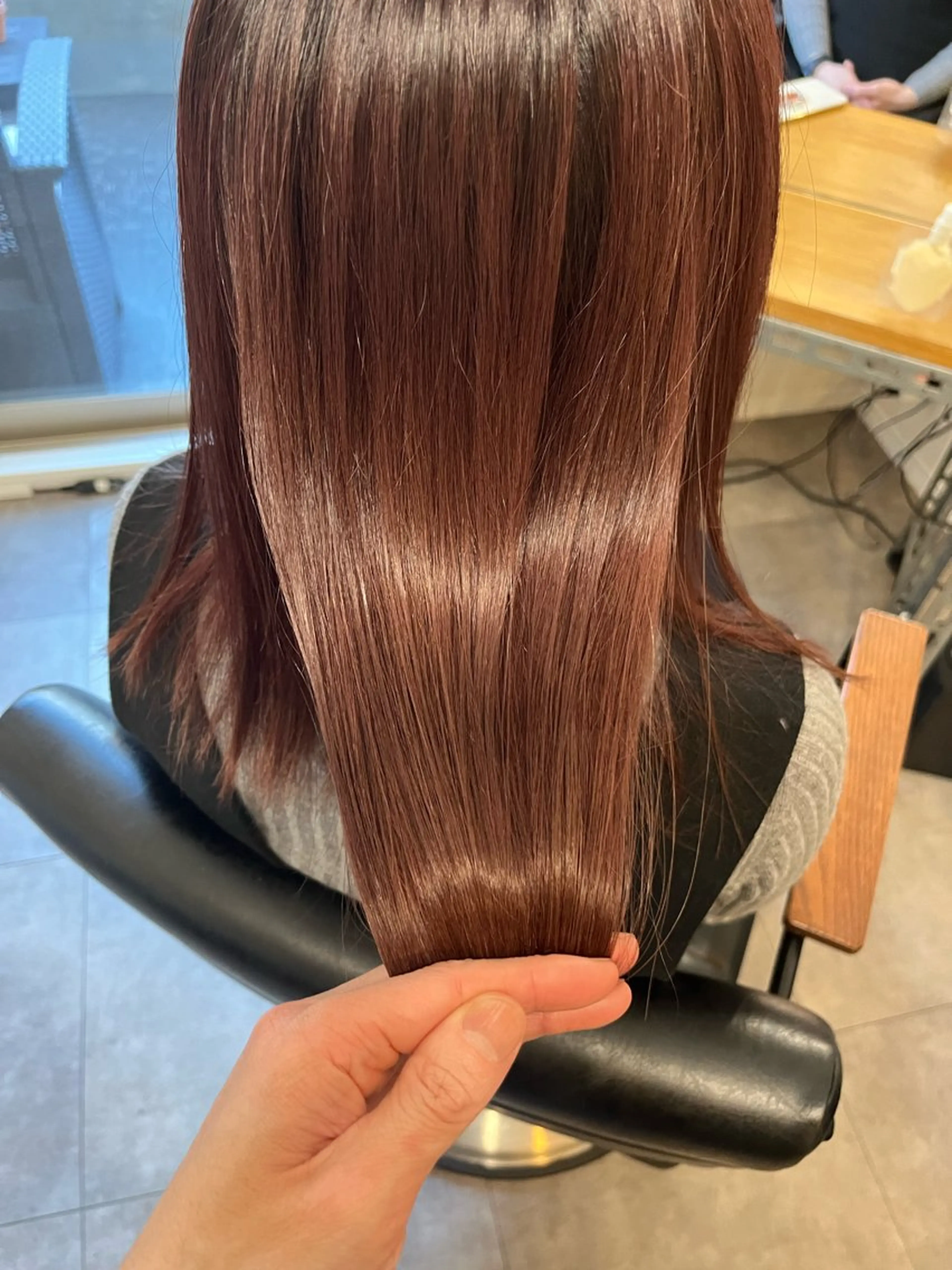 セミロング ヘアカラー トリートメント OFF YUYAのヘアスタイル