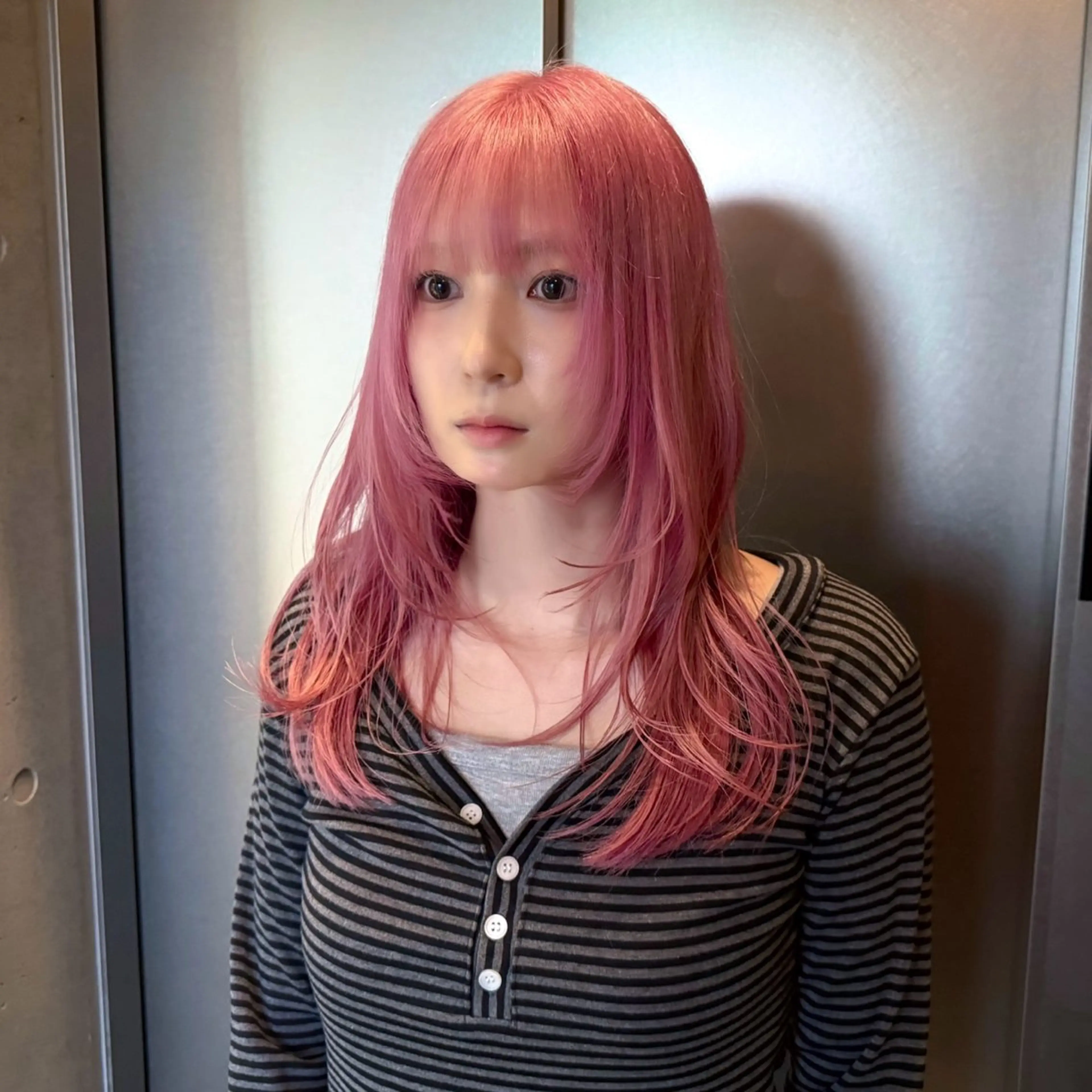 ロング カラー ピンクカラー レイヤーカット カット ヘアカラー トリートメント 透明感/血色カラー/ 似合せレイヤー/ゆいのヘアスタイル