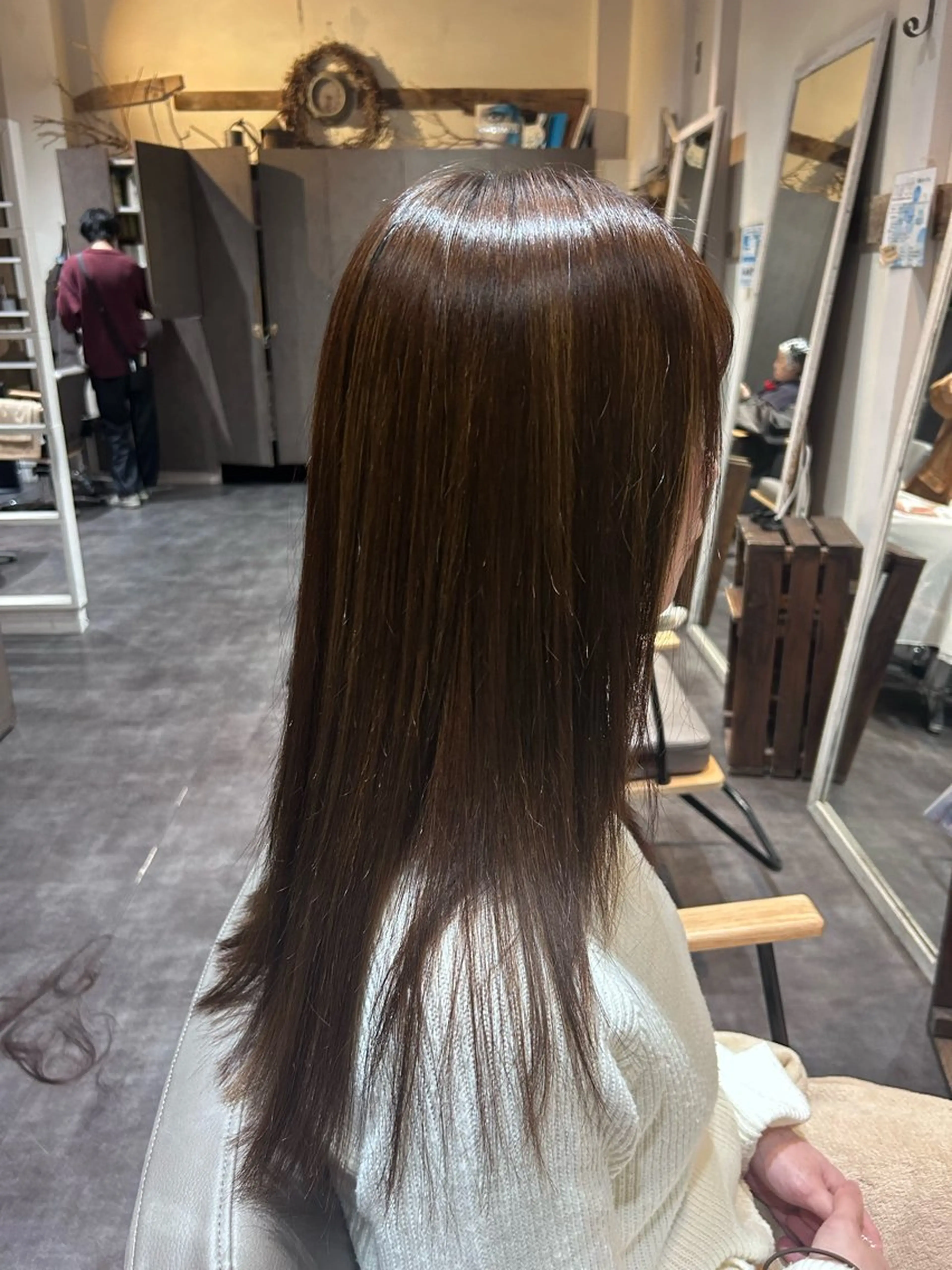 縮毛矯正 牛尾 綾花のヘアスタイル