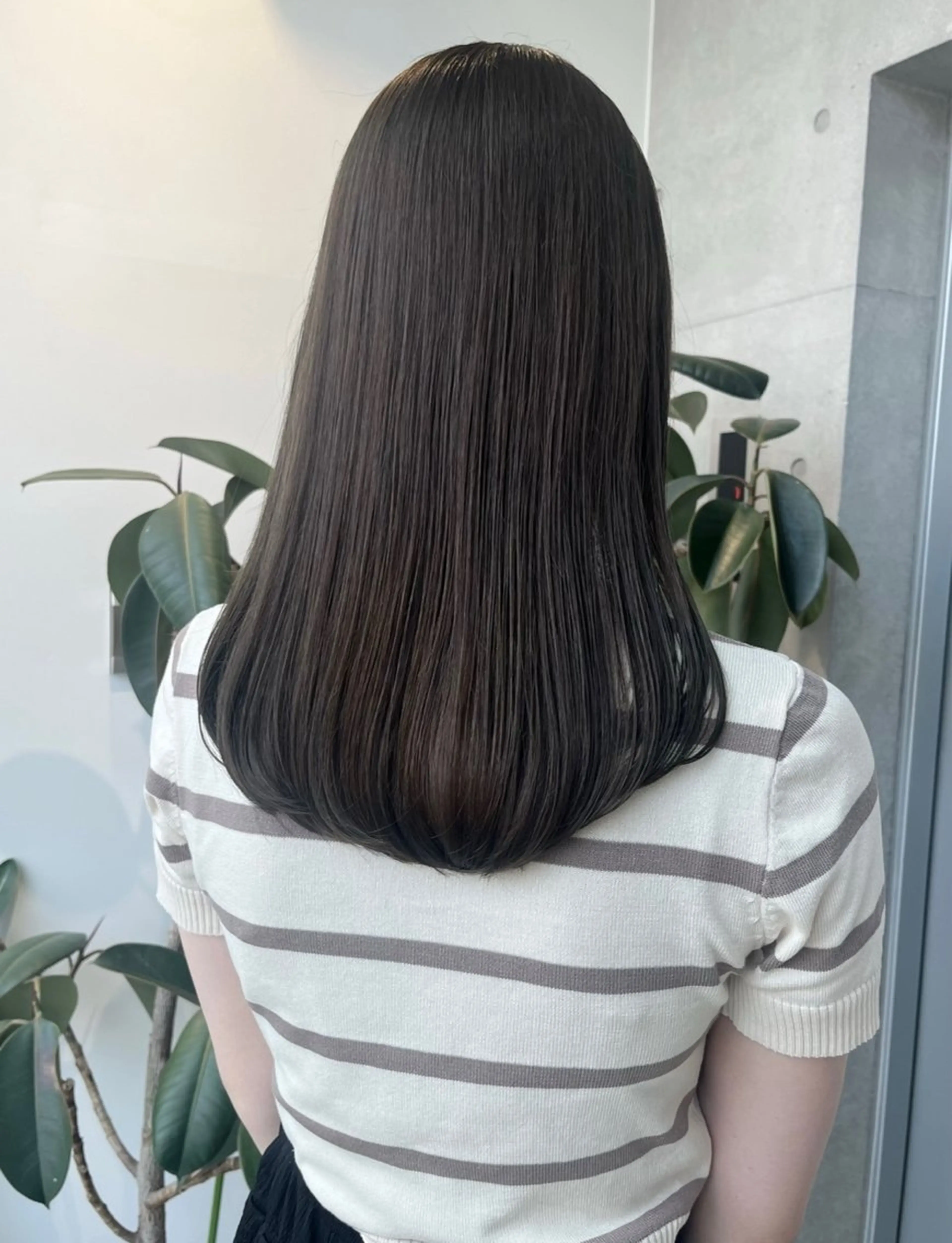 セミロング カラー パーマ ヘアアレンジ 透明感/オリーブ/ グレージュ/YUKAのヘアスタイル