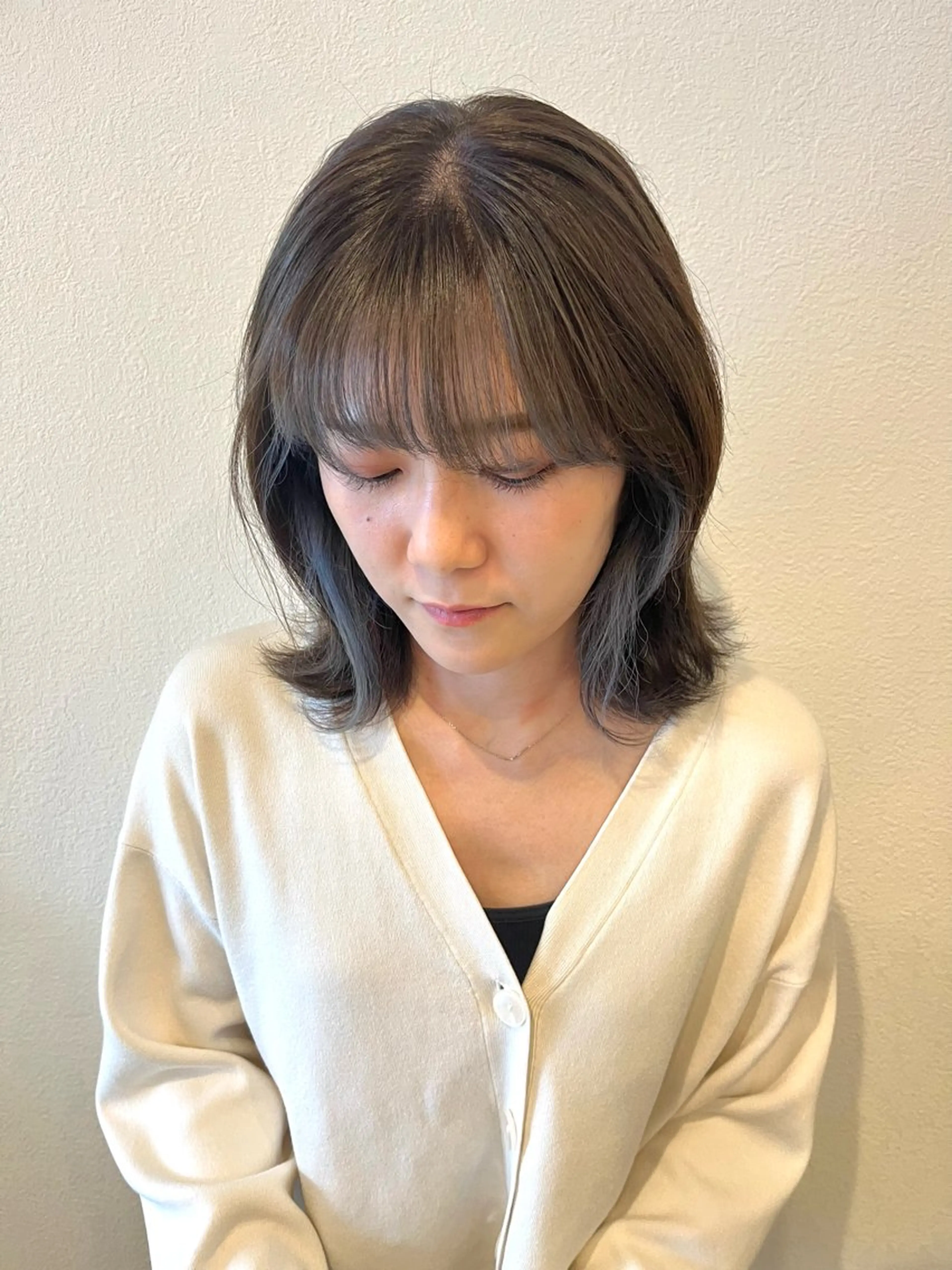 セミロング カラー パーマ ヘアアレンジ ちひろ /似合わせカラーのヘアスタイル
