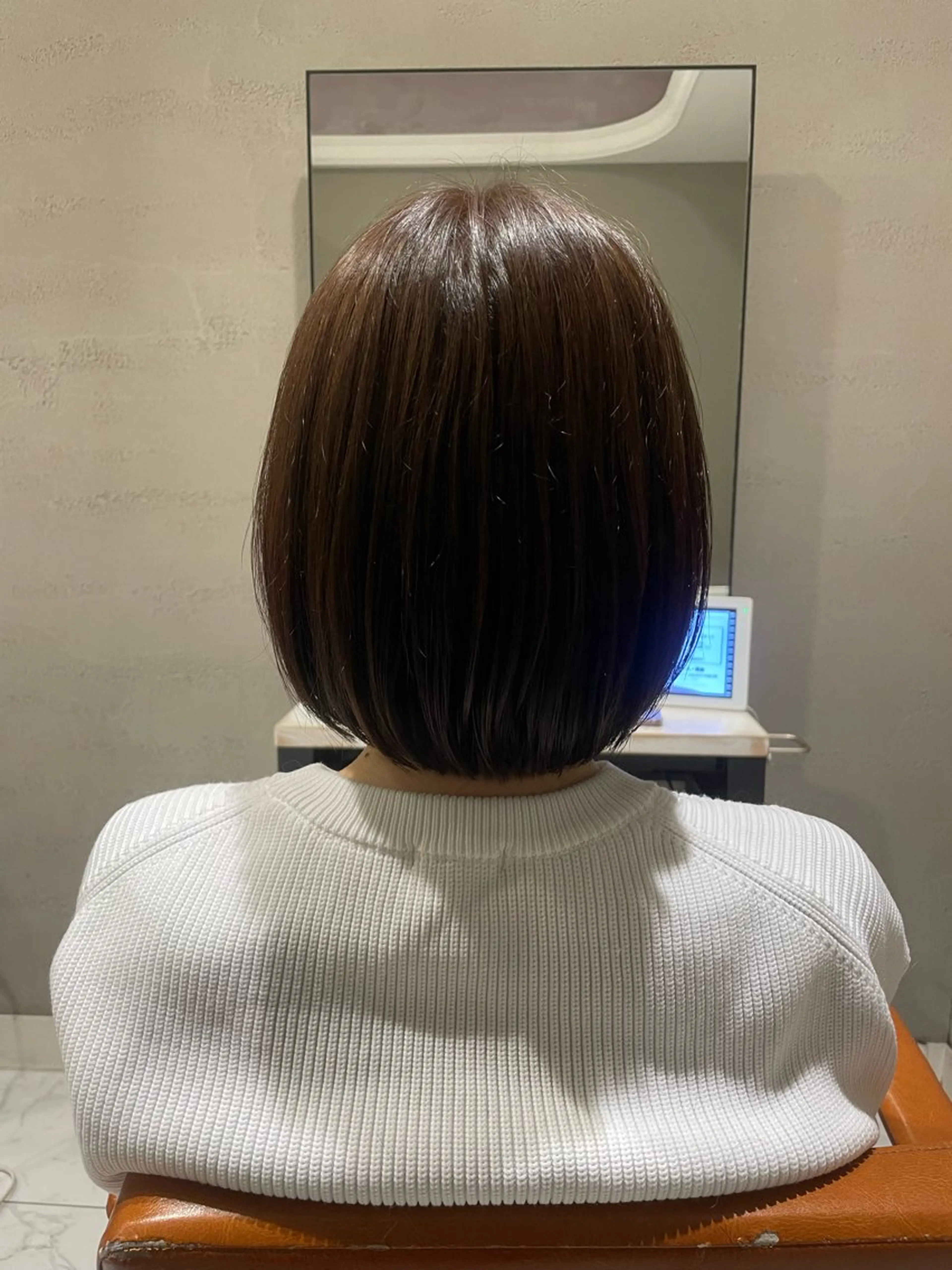 ショート 頭から整える美容師 松田のヘアスタイル