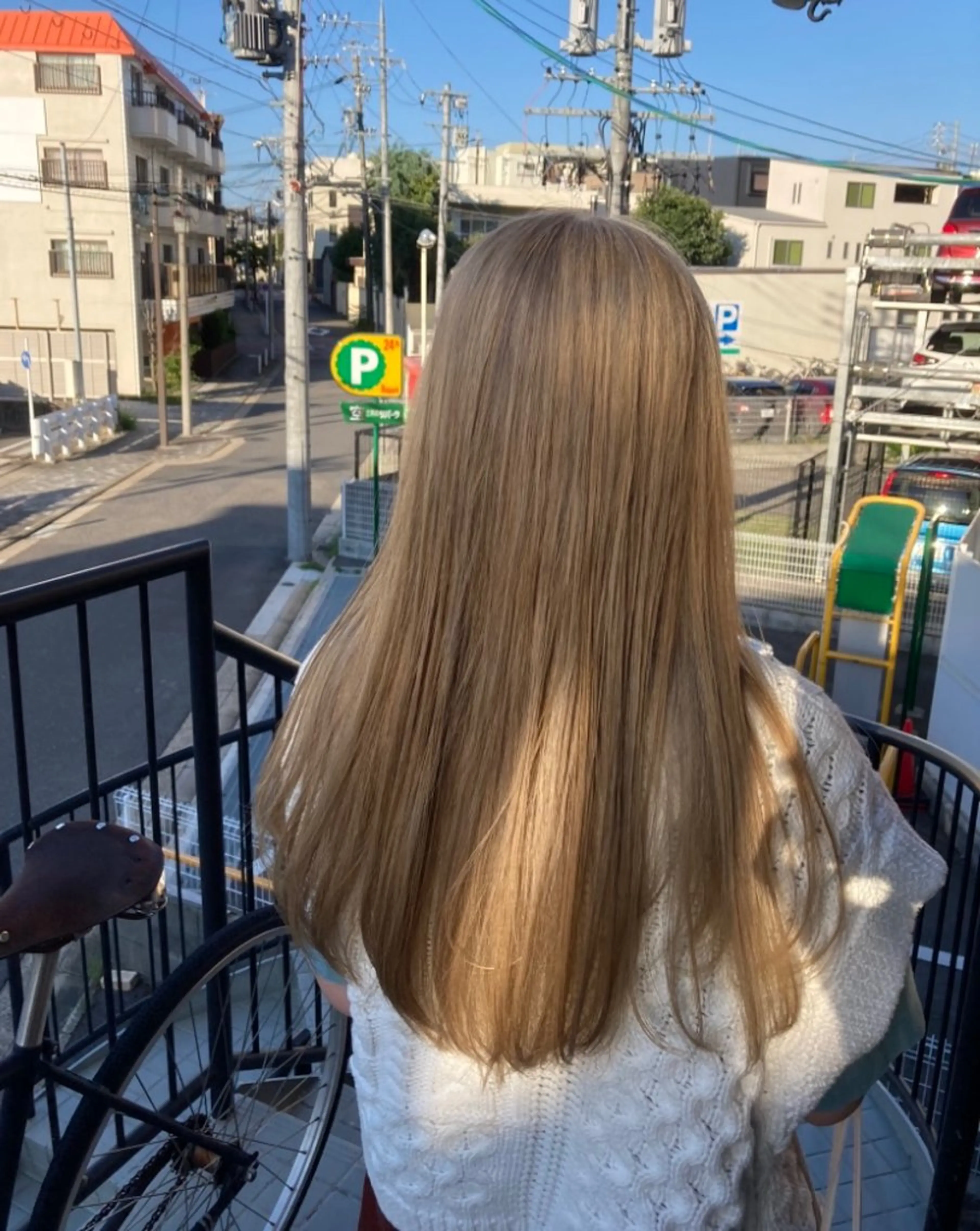 ロング カラー ベージュカラー ブリーチ vahan✂︎ 小林未果🕊のヘアスタイル