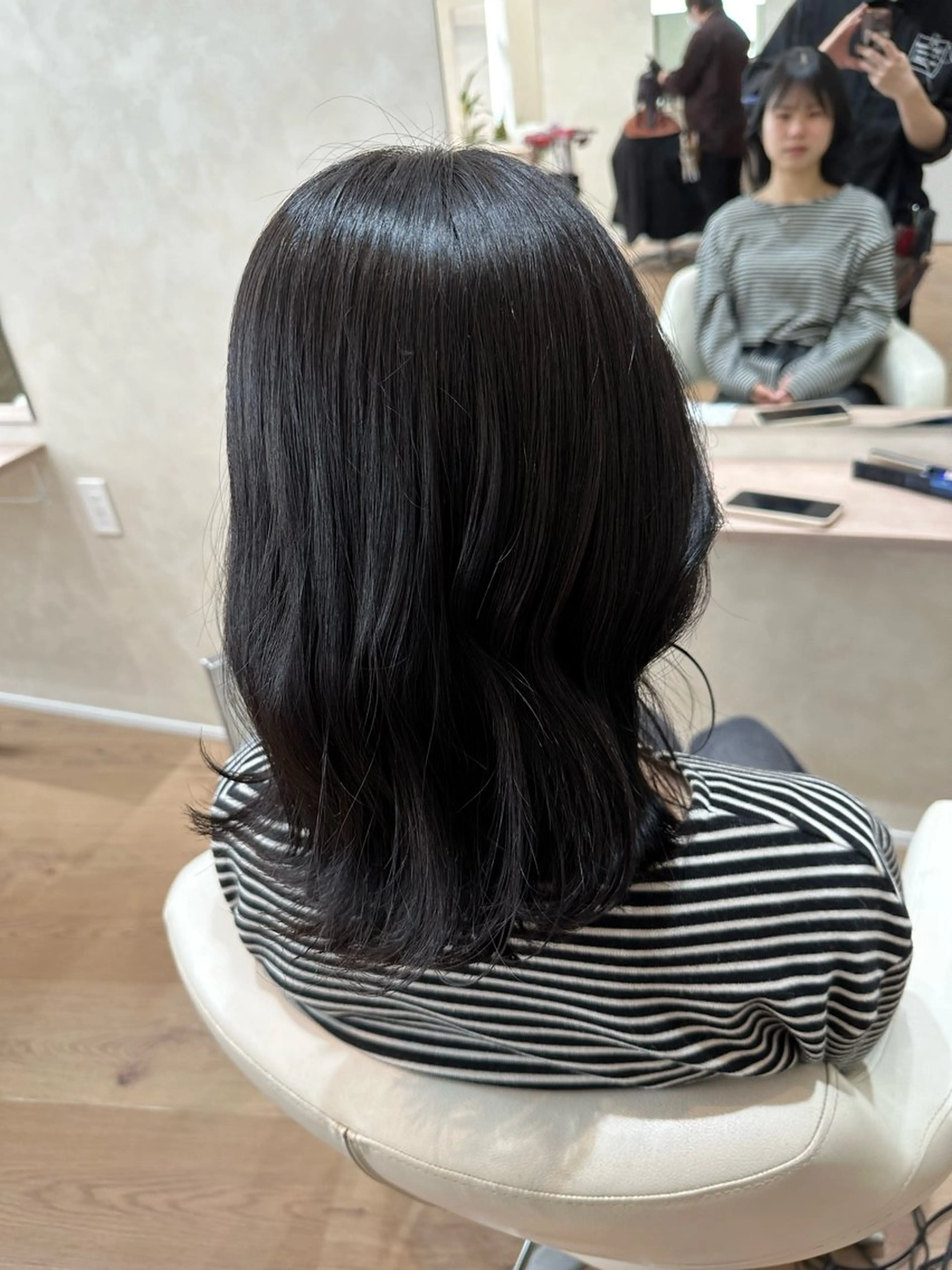 ミディアム 巻ける髪質改善🫧ハ イライト/永田汰伊智のヘアスタイル