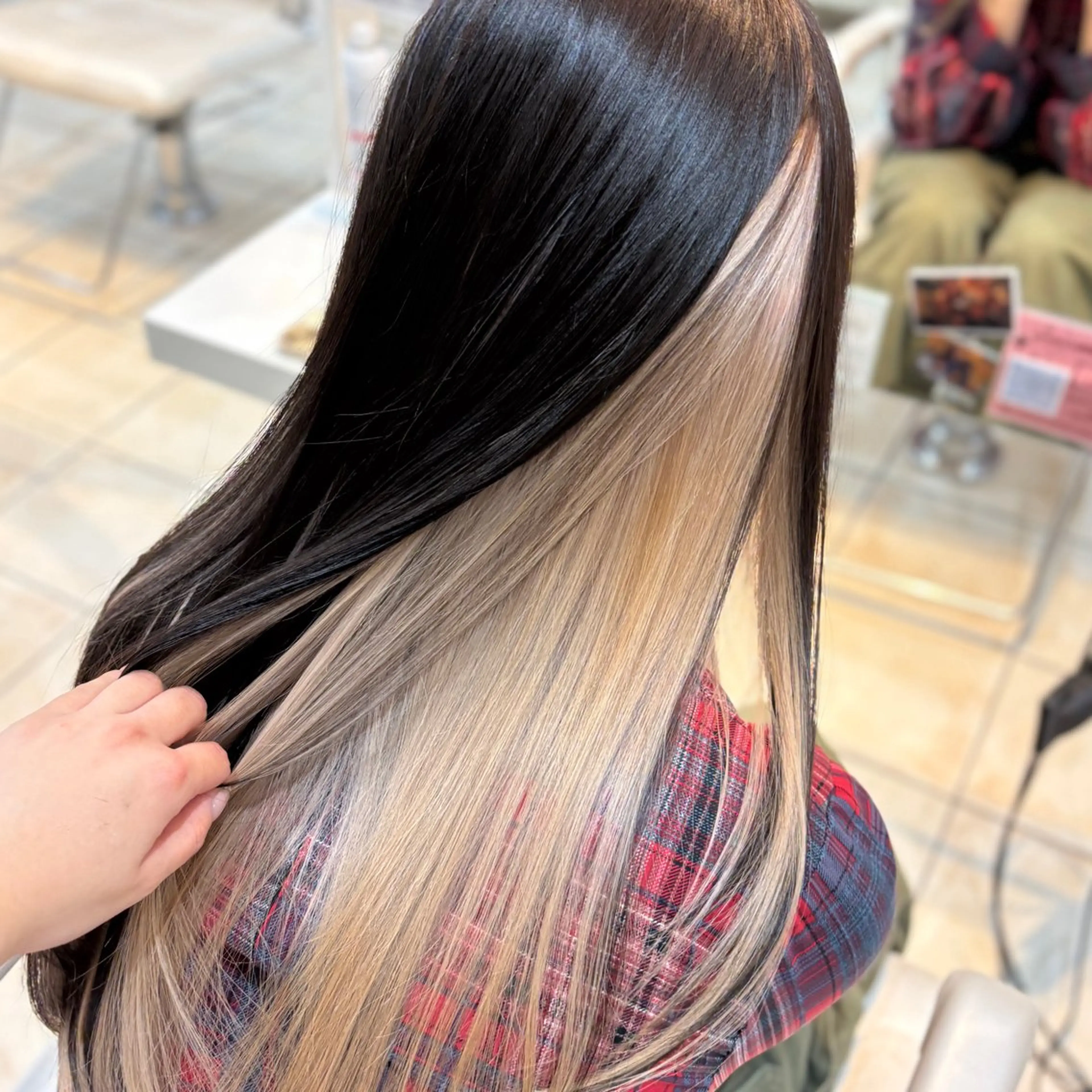 ロング カラー ブリーチ/ヘアセット 【𝙍𝙞𝙣𝙤】のヘアスタイル