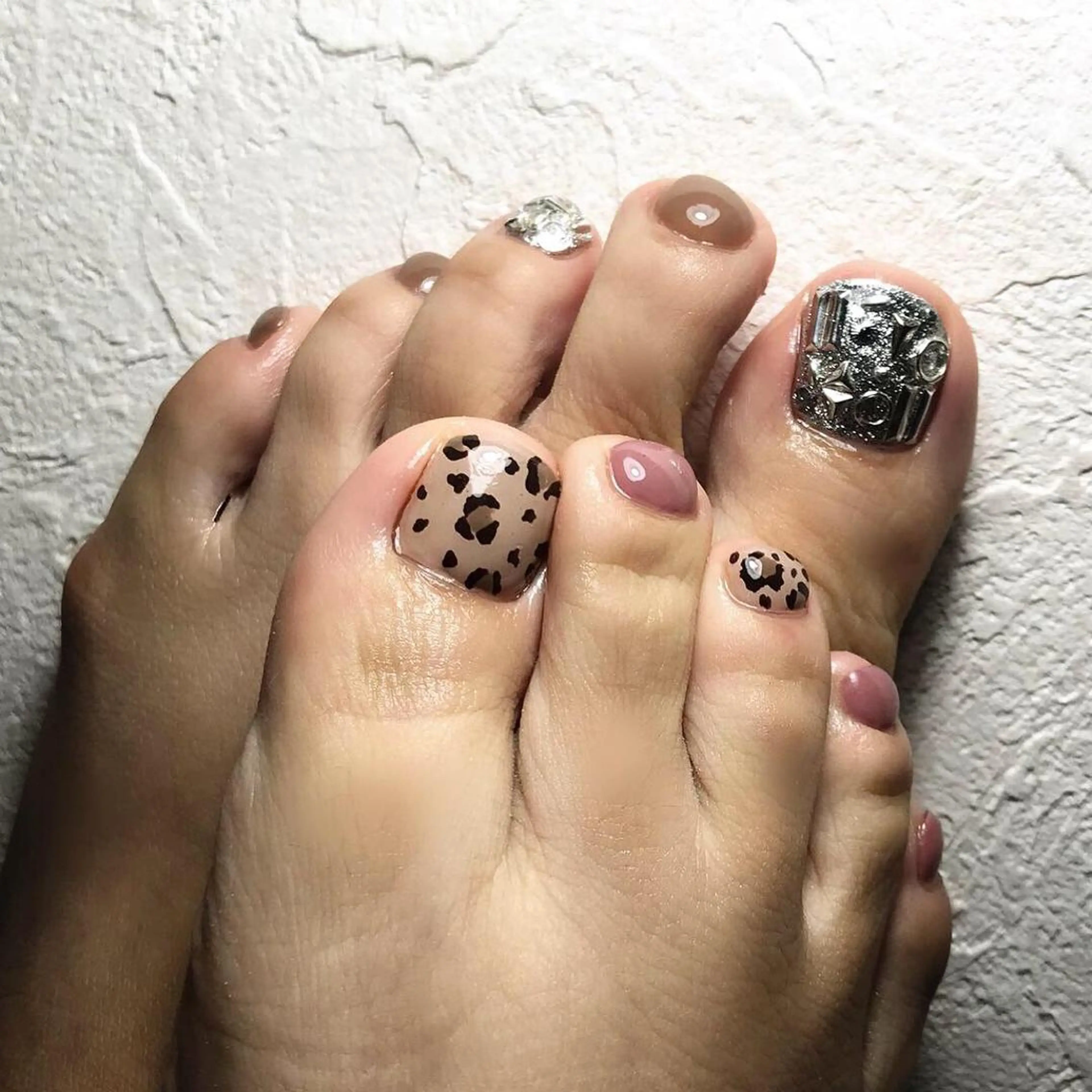 ネイル アニマル柄 フットネイル ハンドネイル ハンドケア muu. maiのネイルデザイン