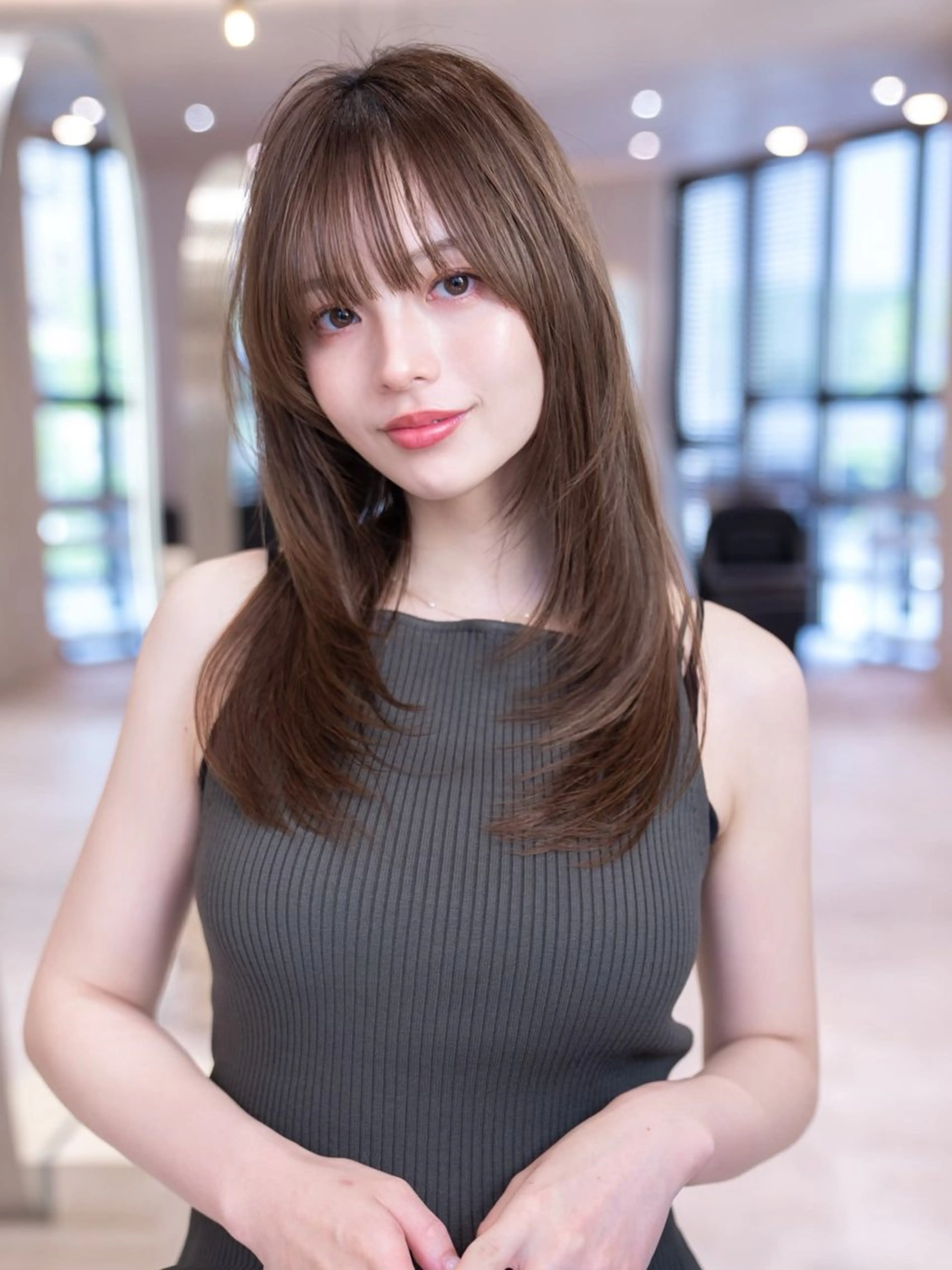 セミロング くびれヘア 顔まわりレイヤー 顔周りカット レイヤーカット 似合わせカット カット ヘアカラー トリートメント レイヤー似合わせ 透明感カラーりきやのヘアスタイル