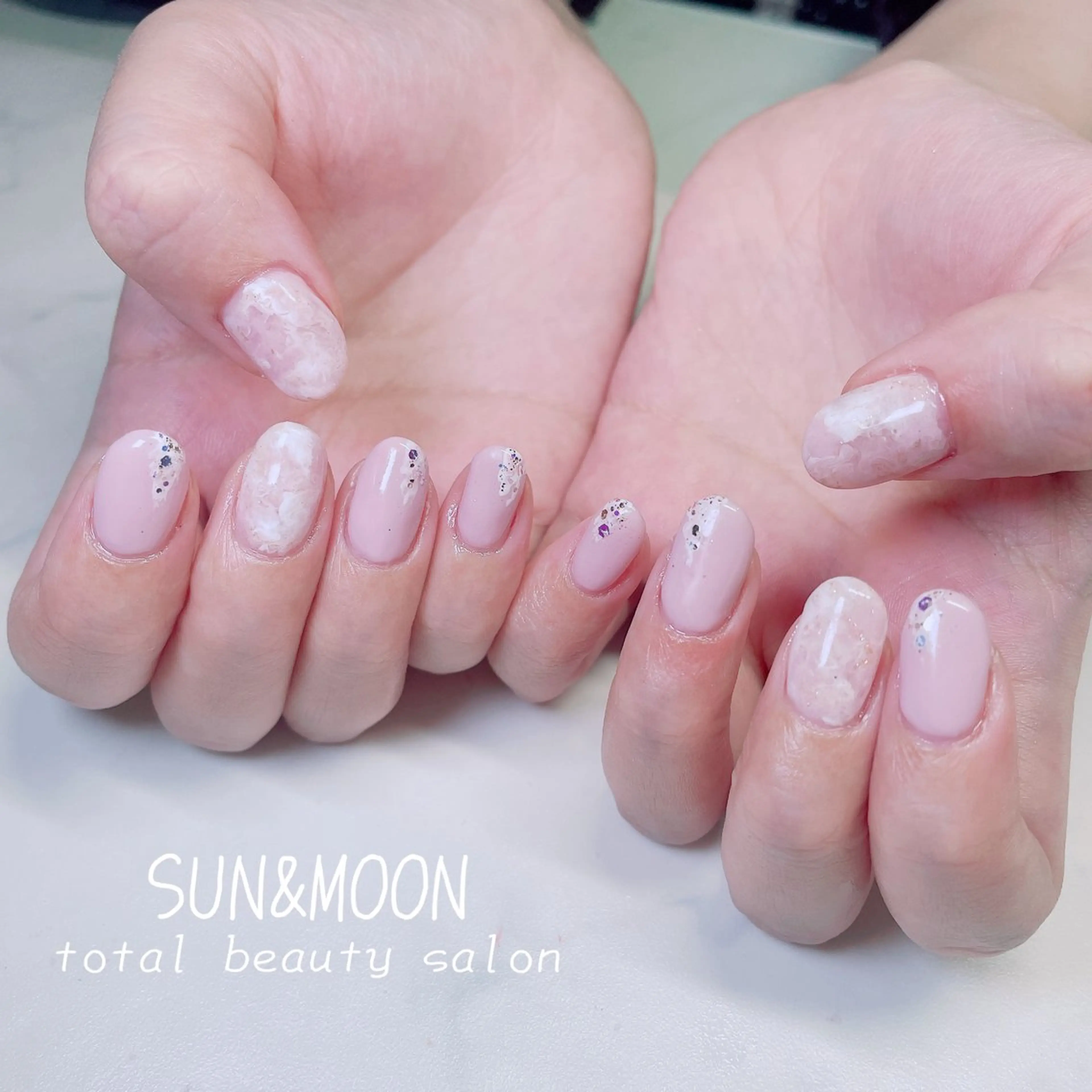 ネイル SUN&MOON REOのネイルデザイン