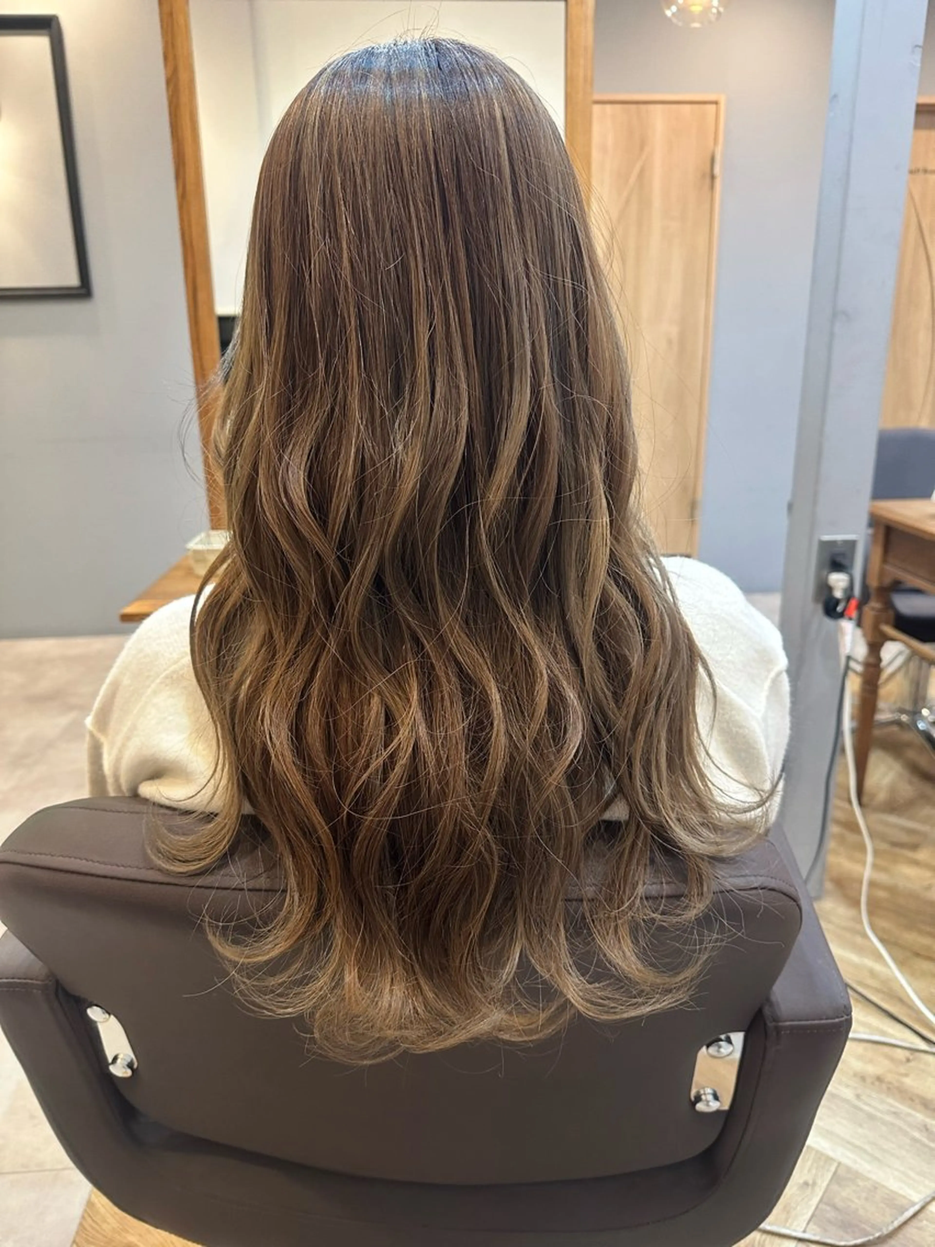 セミロング ヘアカラー ❤️可愛いハイトーン を造る❤️AKIRAのヘアスタイル