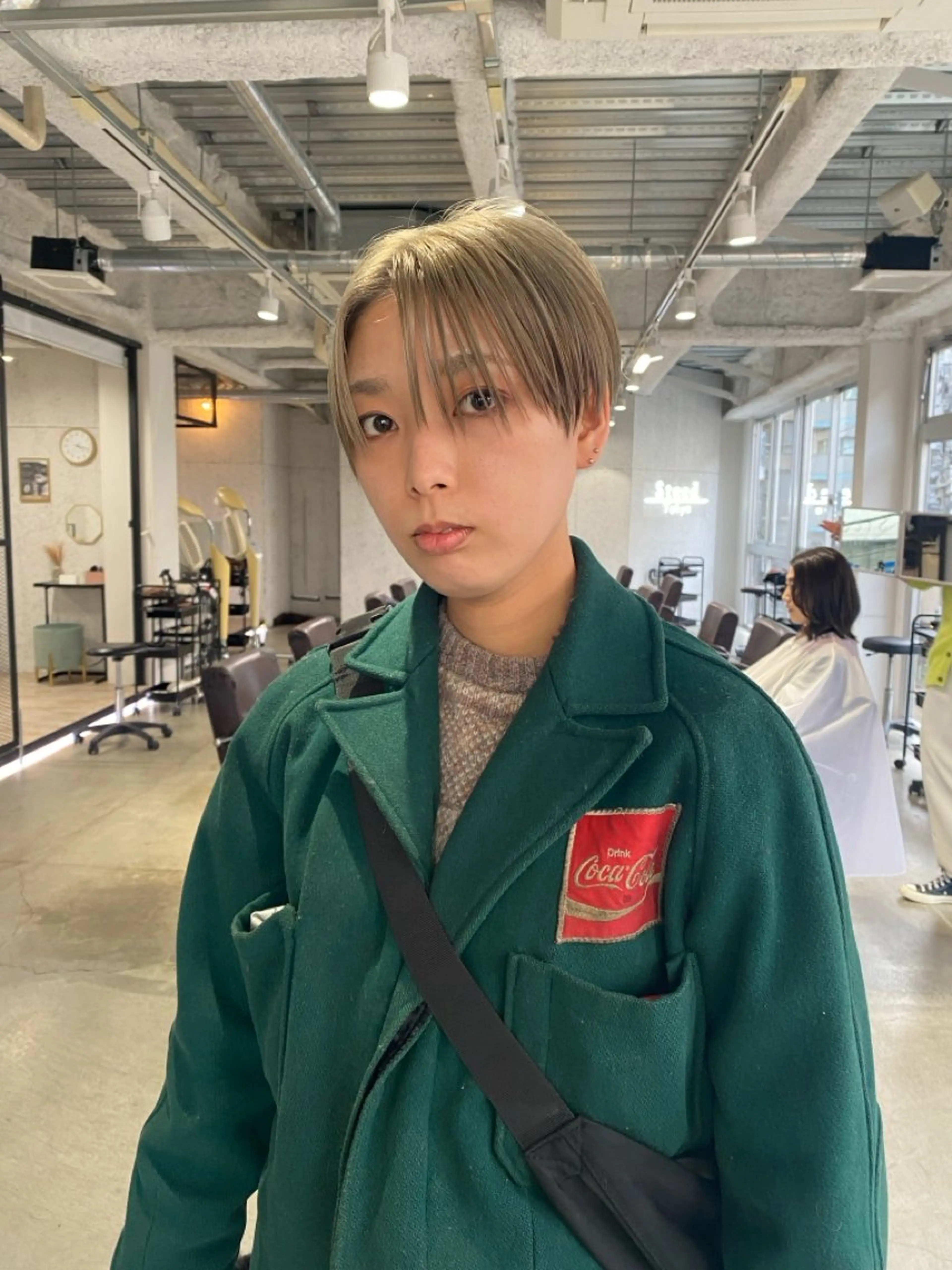 ショート カラー KOOKI スティードトーキョーのヘアスタイル