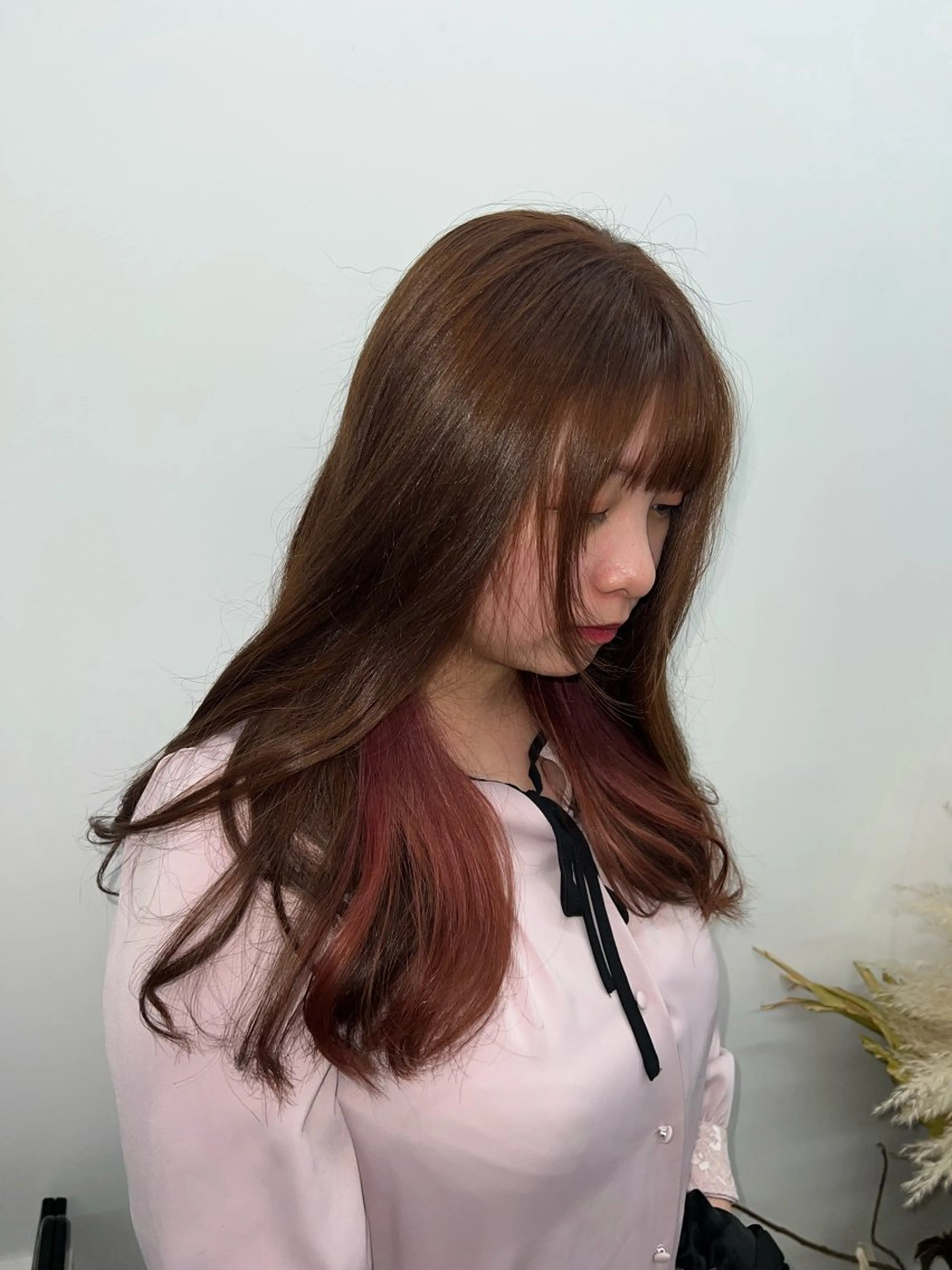 ロング カラー ブラウンカラー ダブルカラー インナーカラー ピンクカラー ピンクブラウン あやの/透明感カラー /カットモデルのヘアスタイル