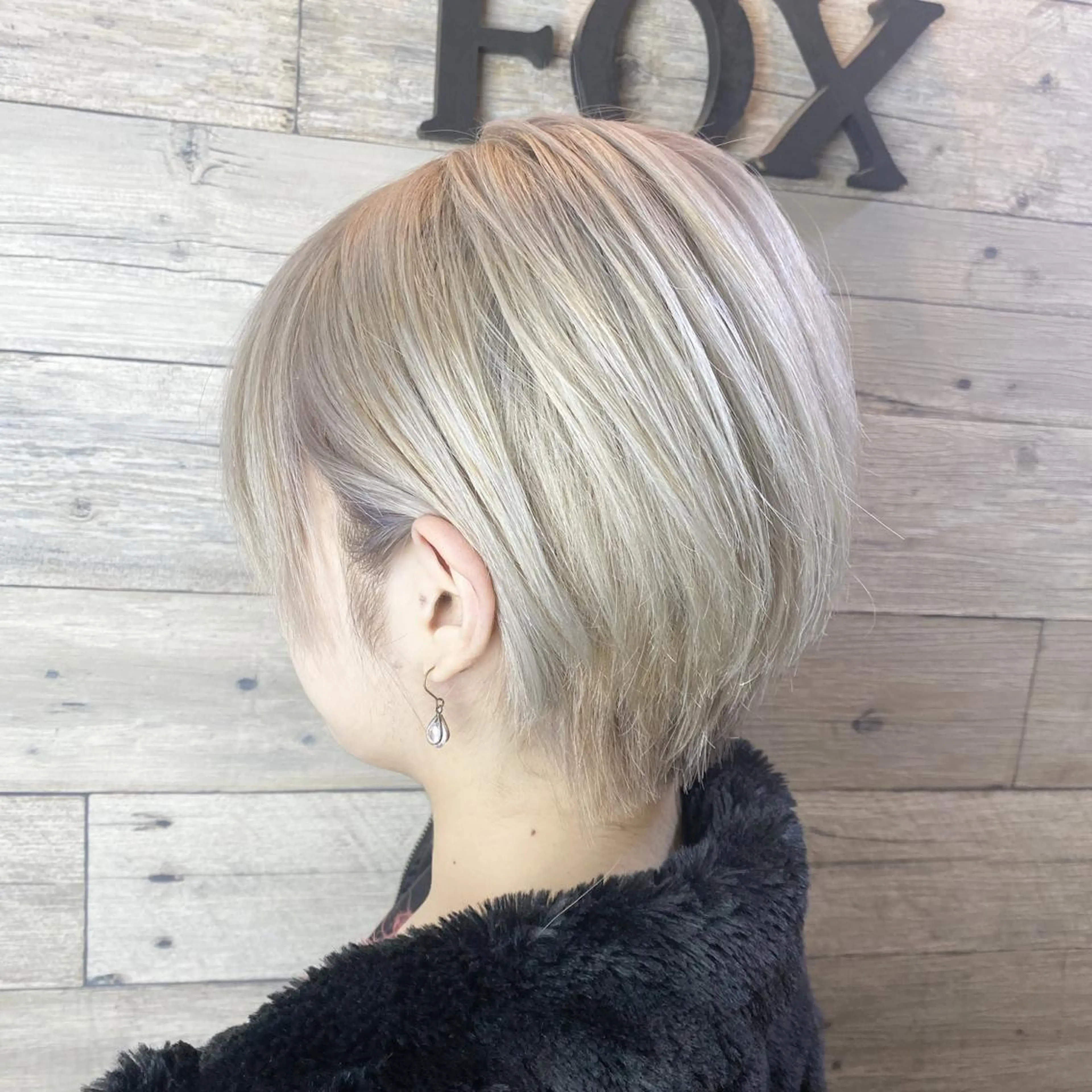 ショート カラー カット ﾊｲﾗｲﾄ/ﾚｲﾔｰ ｶｯﾄ/大嶽謙のヘアスタイル