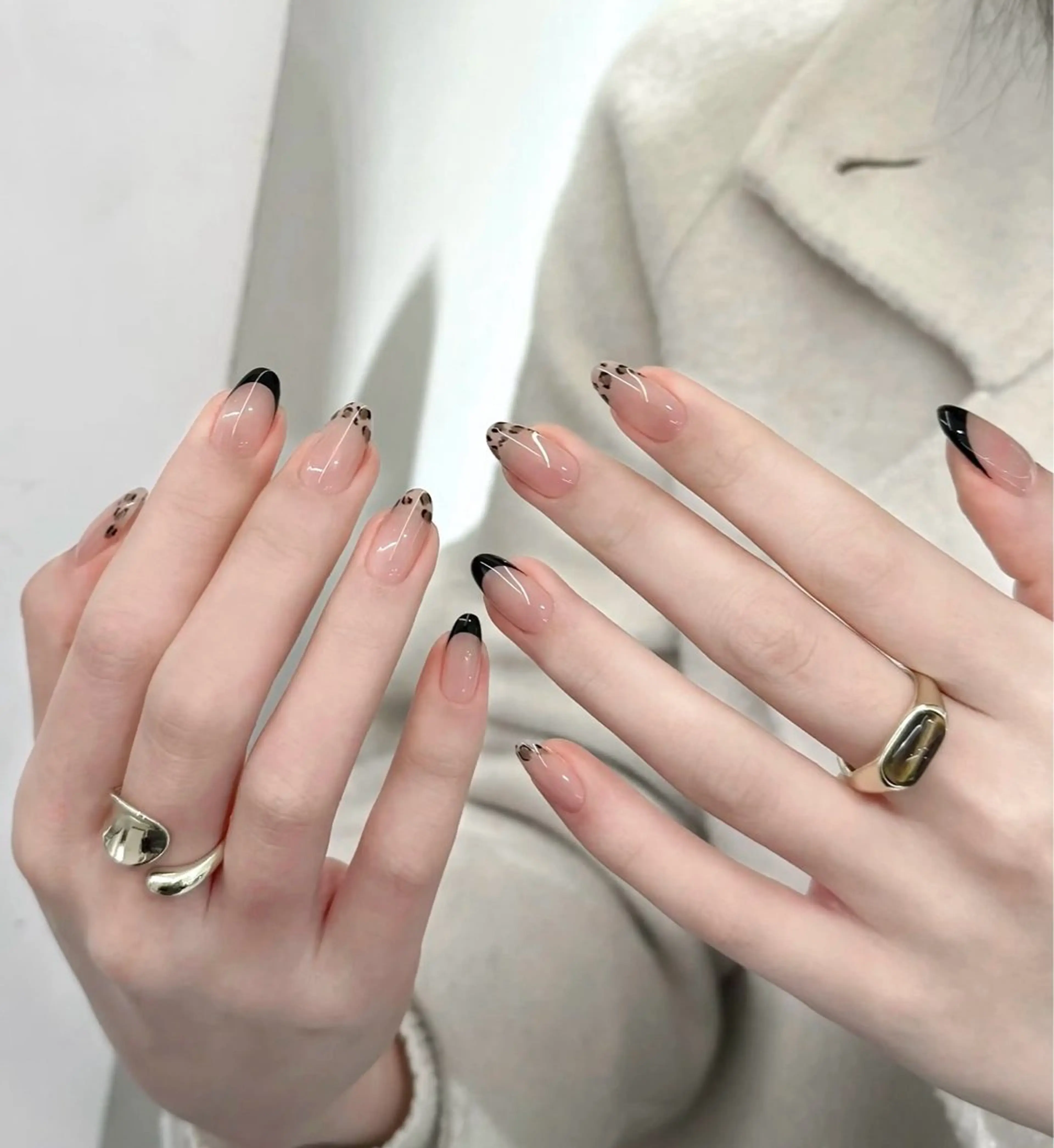 ネイル アートネイル オーロラネイル チークネイル フレンチネイル ガラスフレンチ ハンドネイル 🎀YooLi Nail salonのネイルデザイン