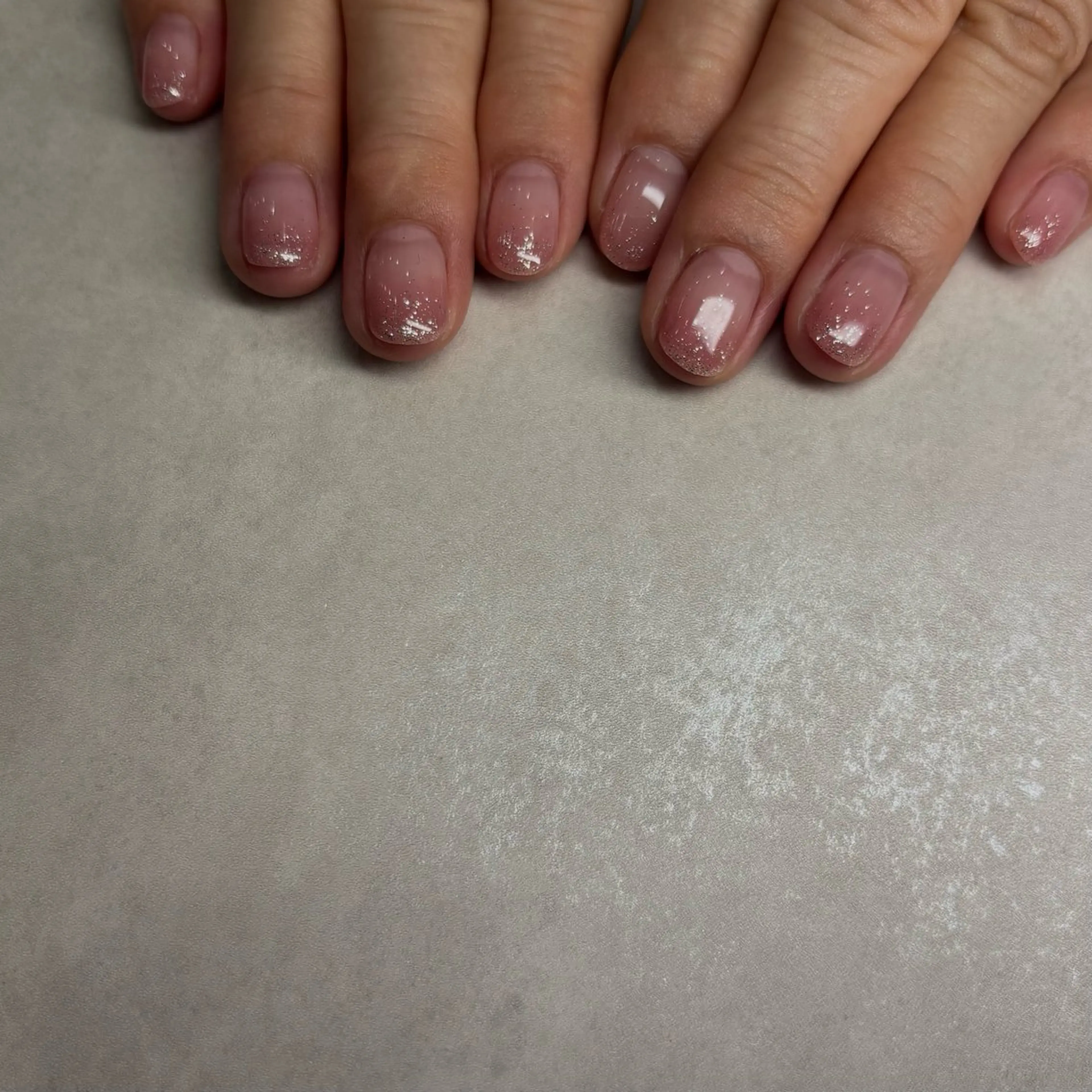 ネイル フラッシュネイル グラデーション ラメ(グリッター) ワンカラーネイル ハンドネイル K. nailのネイルデザイン