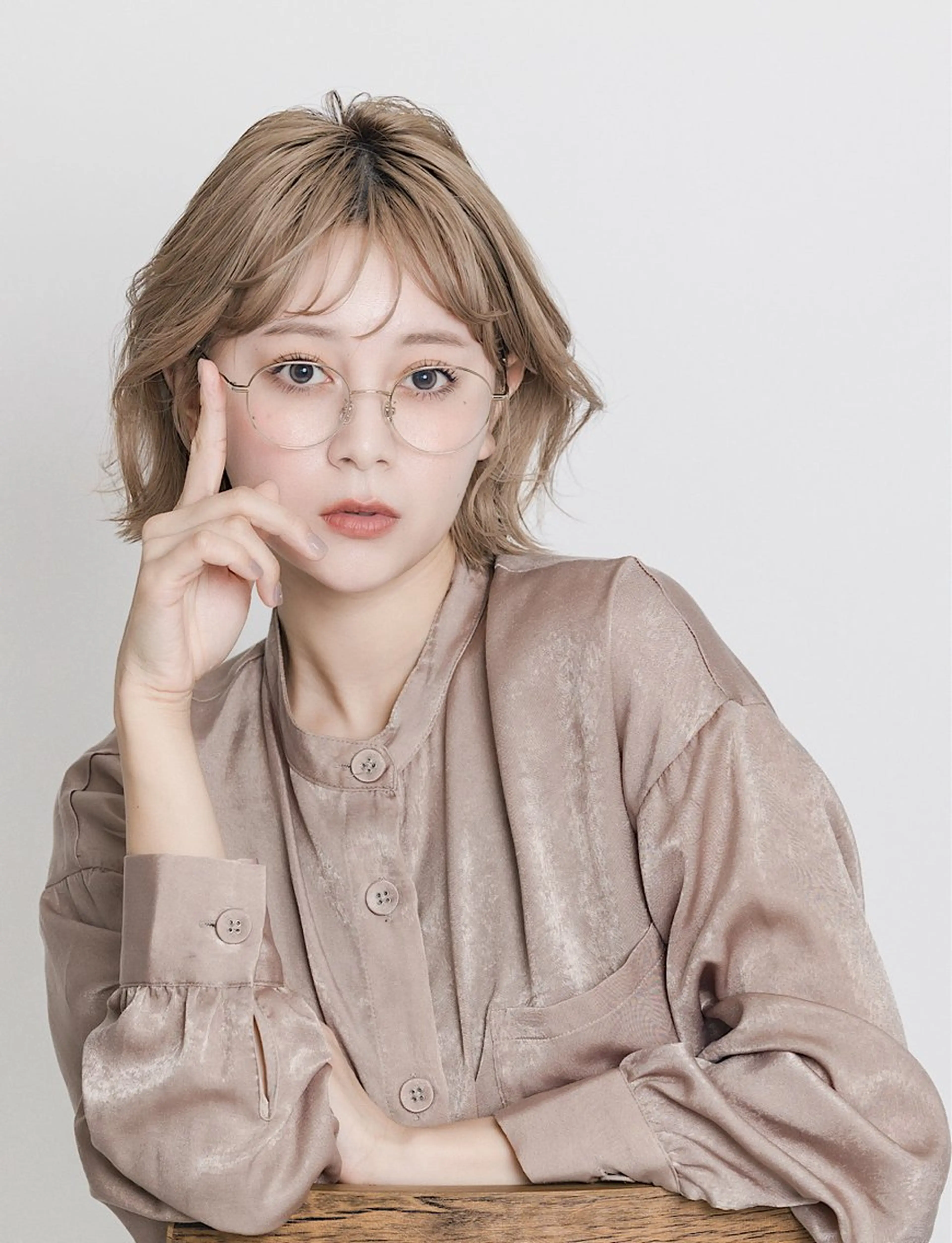 ミディアム カラー カット ヘアカラー hoNua. 栄/透明感カラーのヘアスタイル