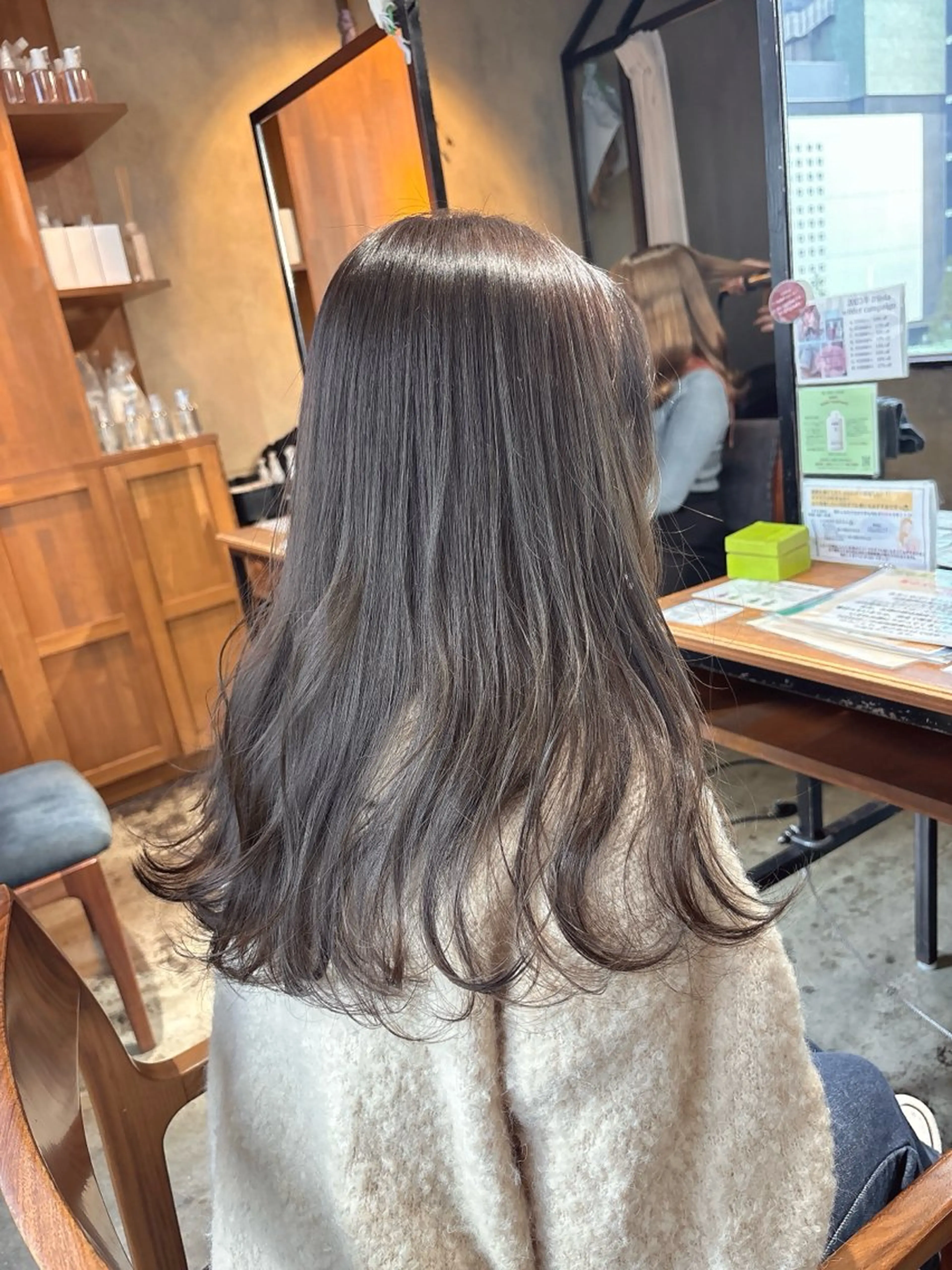 ロング カラー 梅田美容室 山崎海波のヘアスタイル