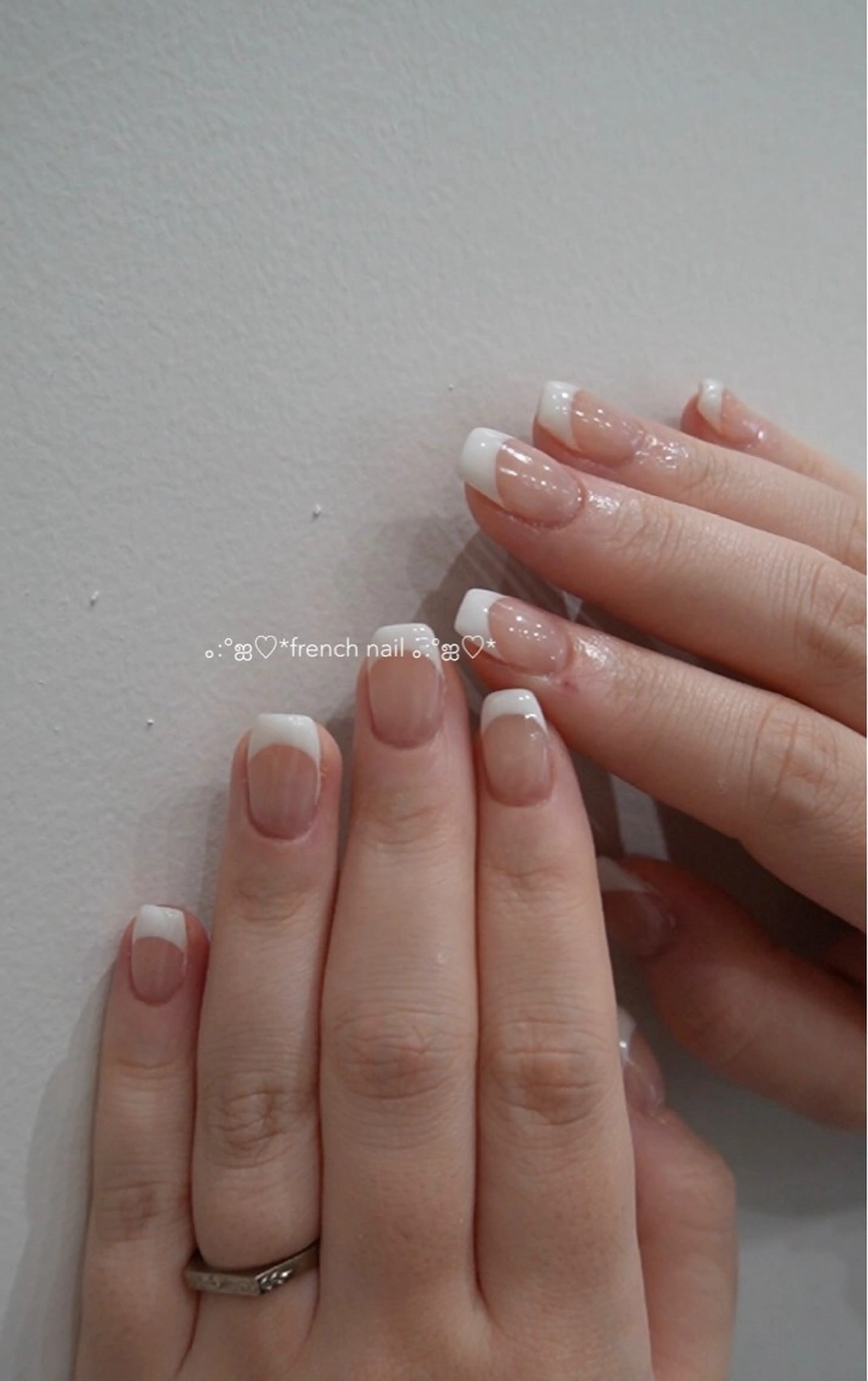 ネイル フレンチネイル ハンドネイル Zina nail Coco.˖⋆🎀゜のネイルデザイン