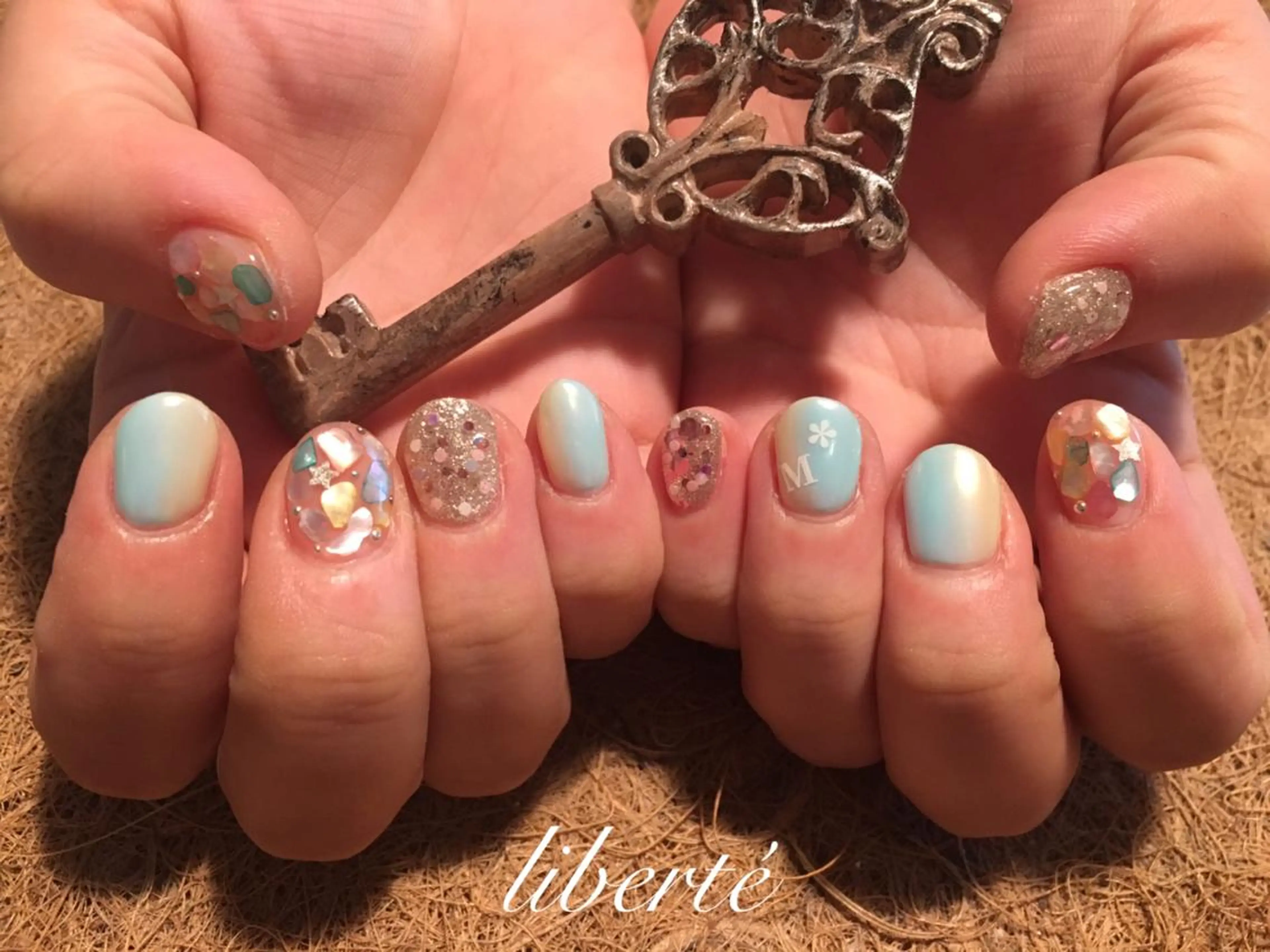 ネイル liberté (リベルテ)のネイルデザイン