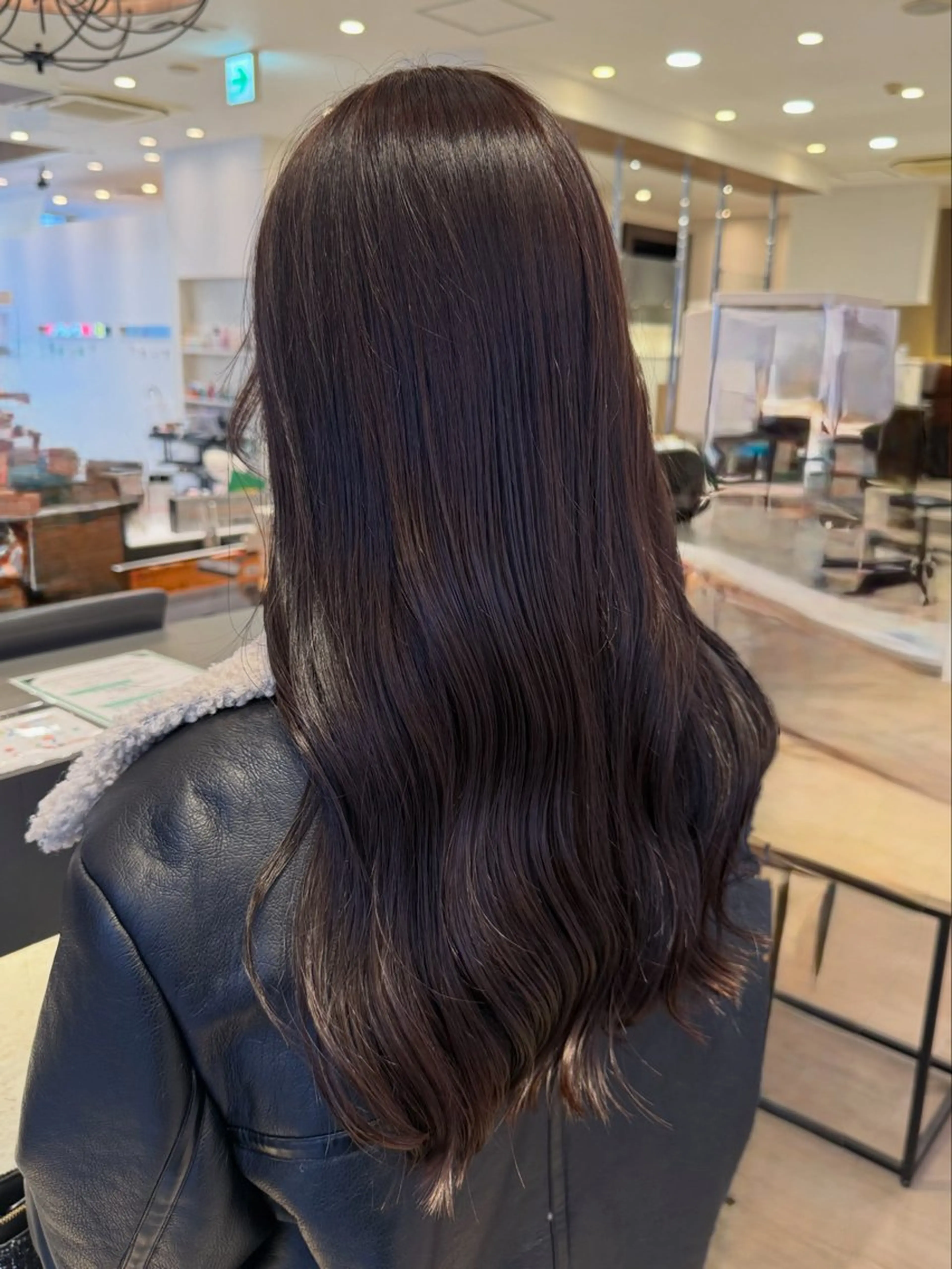 ロング Ayaka/天王寺 /ハイトーン/透明感のヘアスタイル