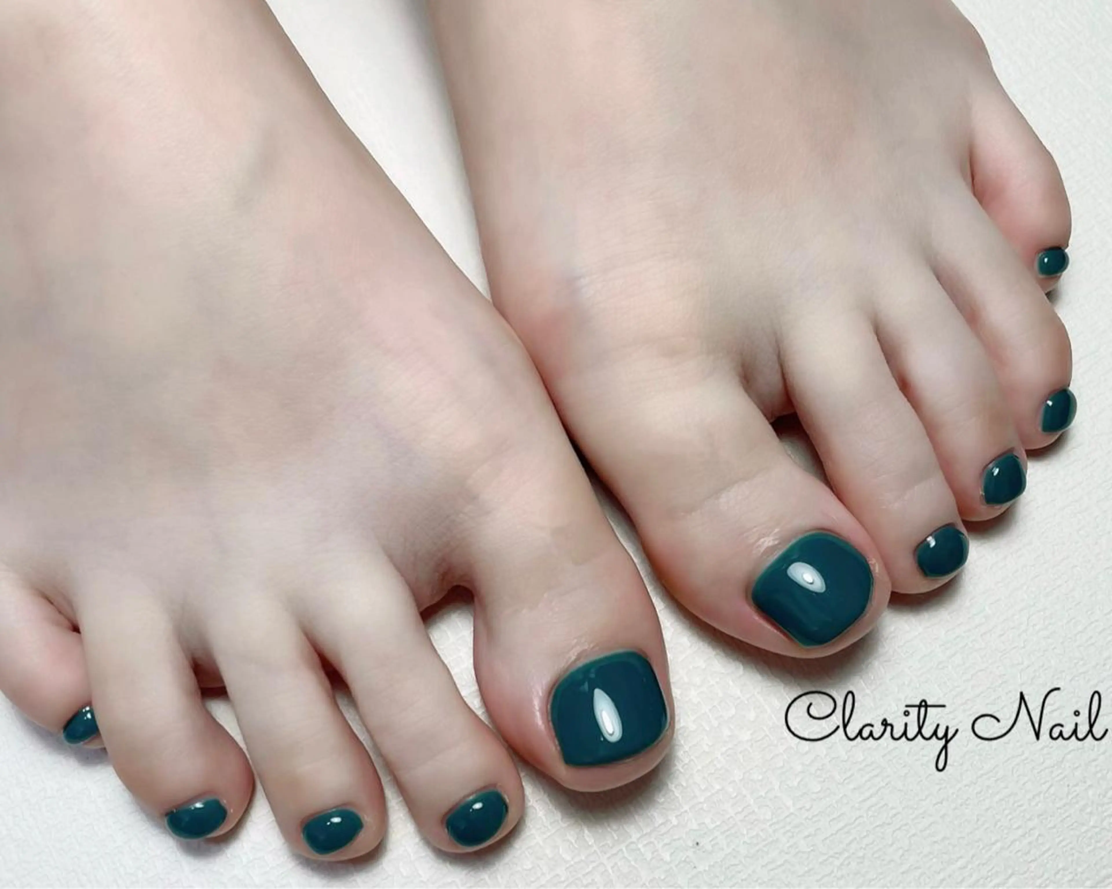 ネイル フットネイル ワンカラーネイル フットネイル Clarity Nailのネイルデザイン
