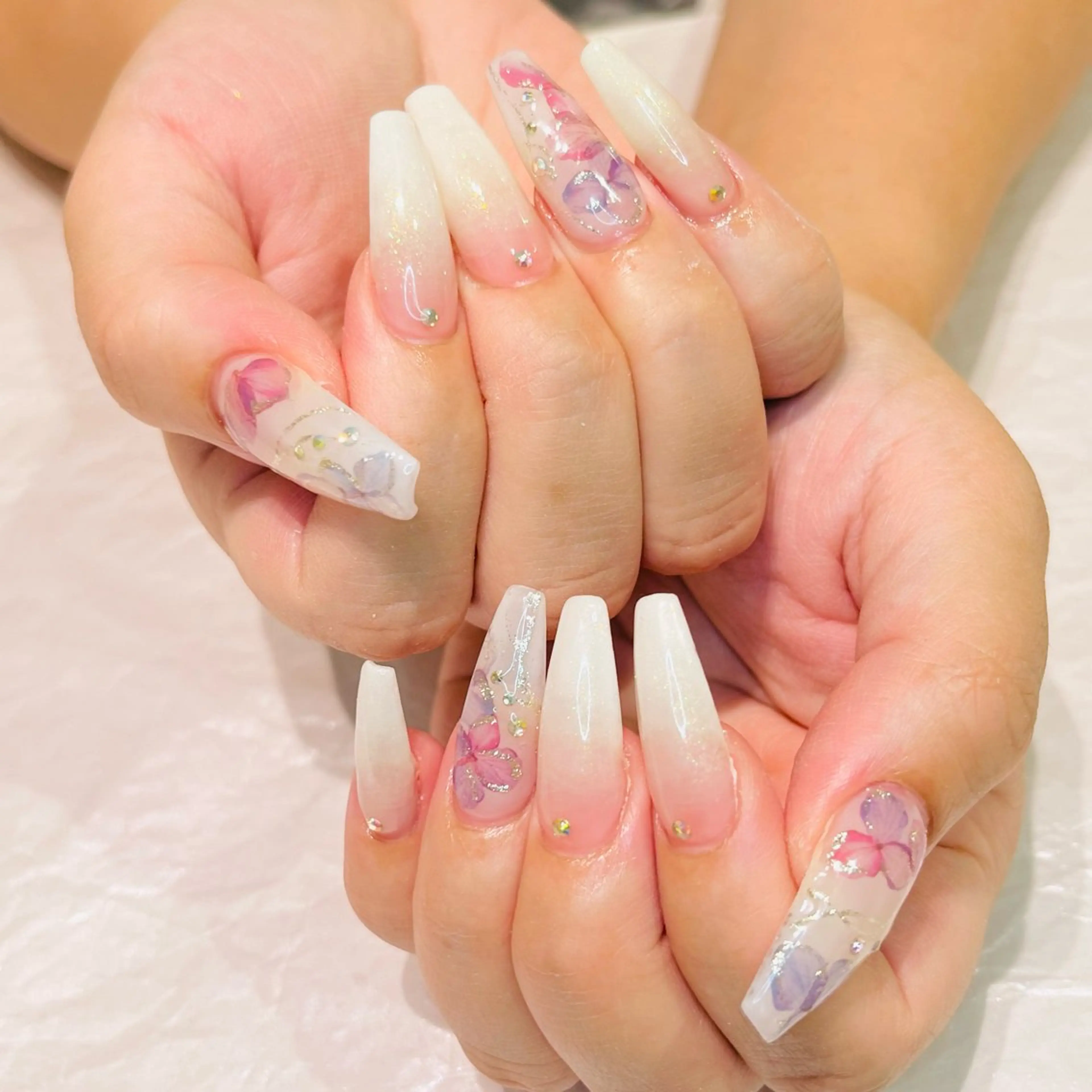 ネイル 長さ出し ネイルチップ ハンドネイル nail salon Luciaのネイルデザイン