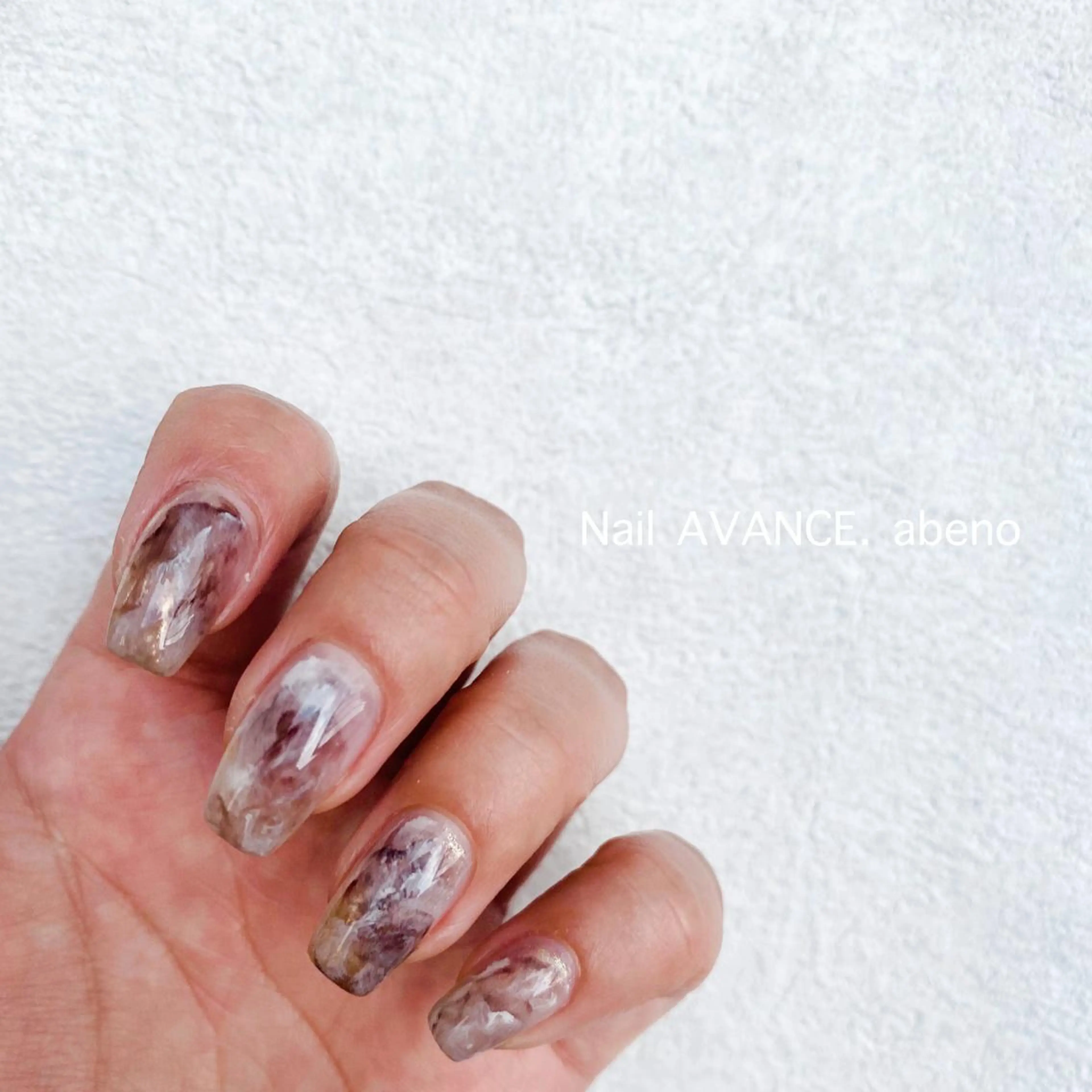 ネイル ブラウン ゴールド ミラーネイル ニュアンスネイル ハンドネイル NailAVANCE miyuのネイルデザイン