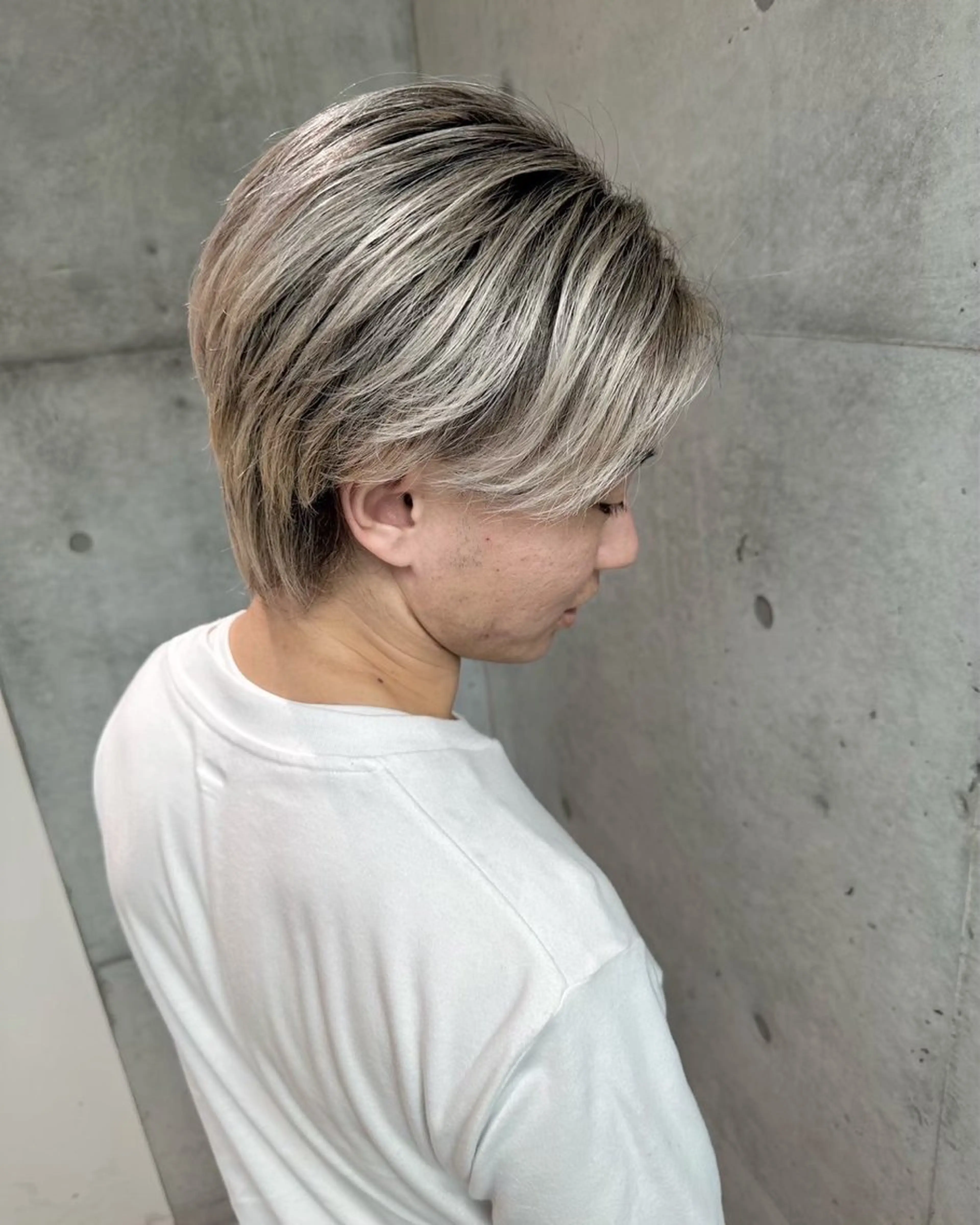 ショート ヘアカラー ヒナ/アイドル再現 ヘア/メンズヘア🦋のヘアスタイル