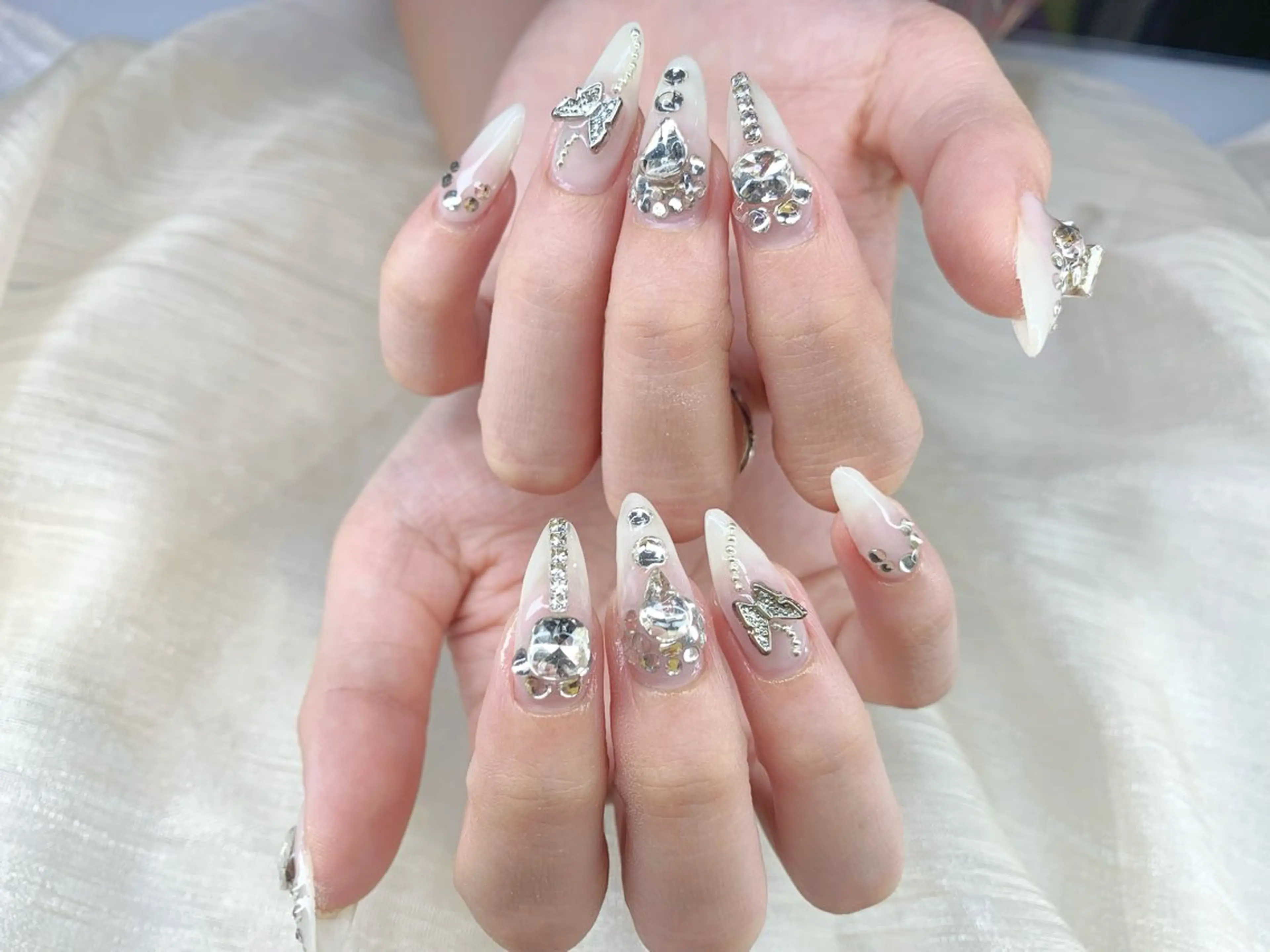 ネイル Lino Nailのネイルデザイン