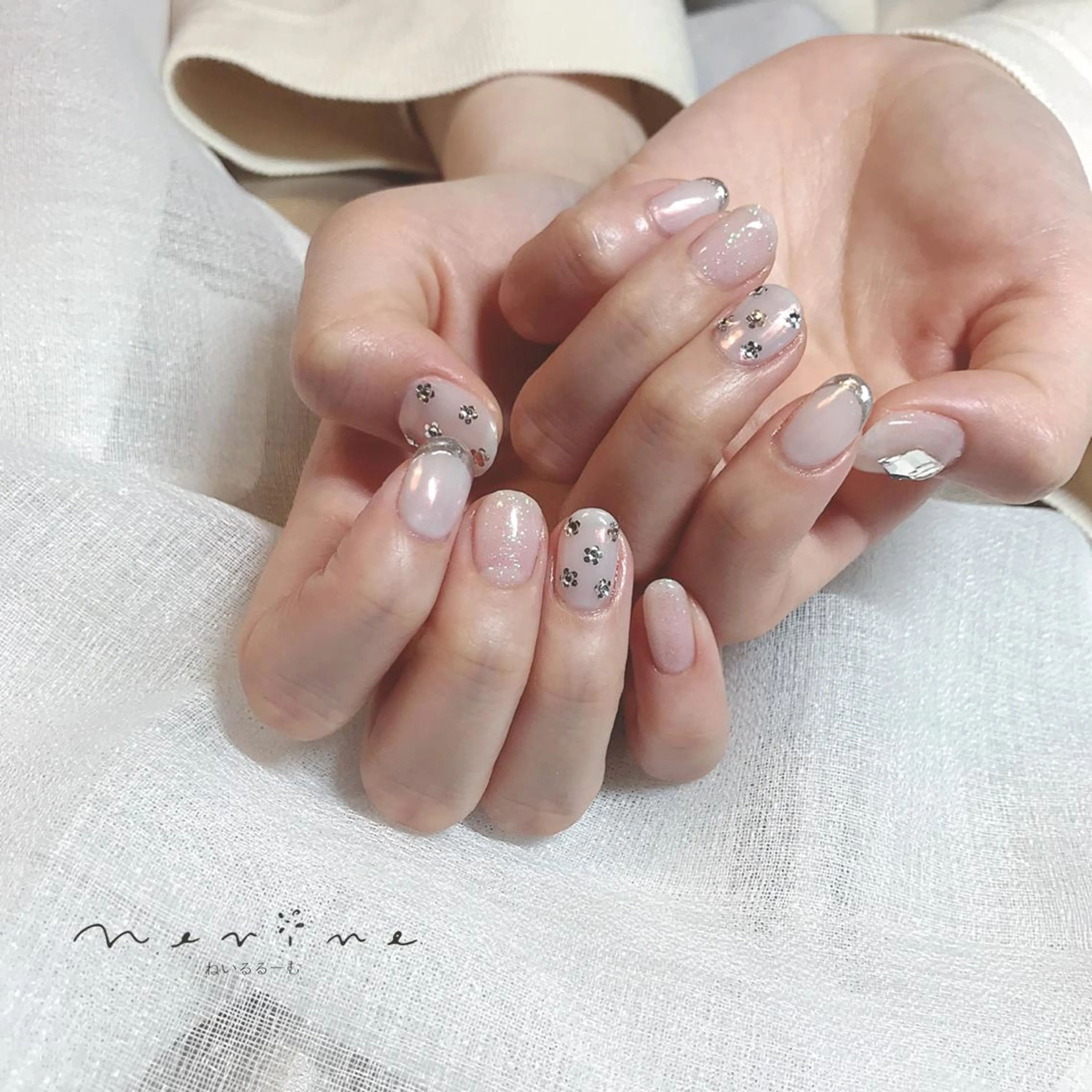 ネイル NAILST Naomiのネイルデザイン