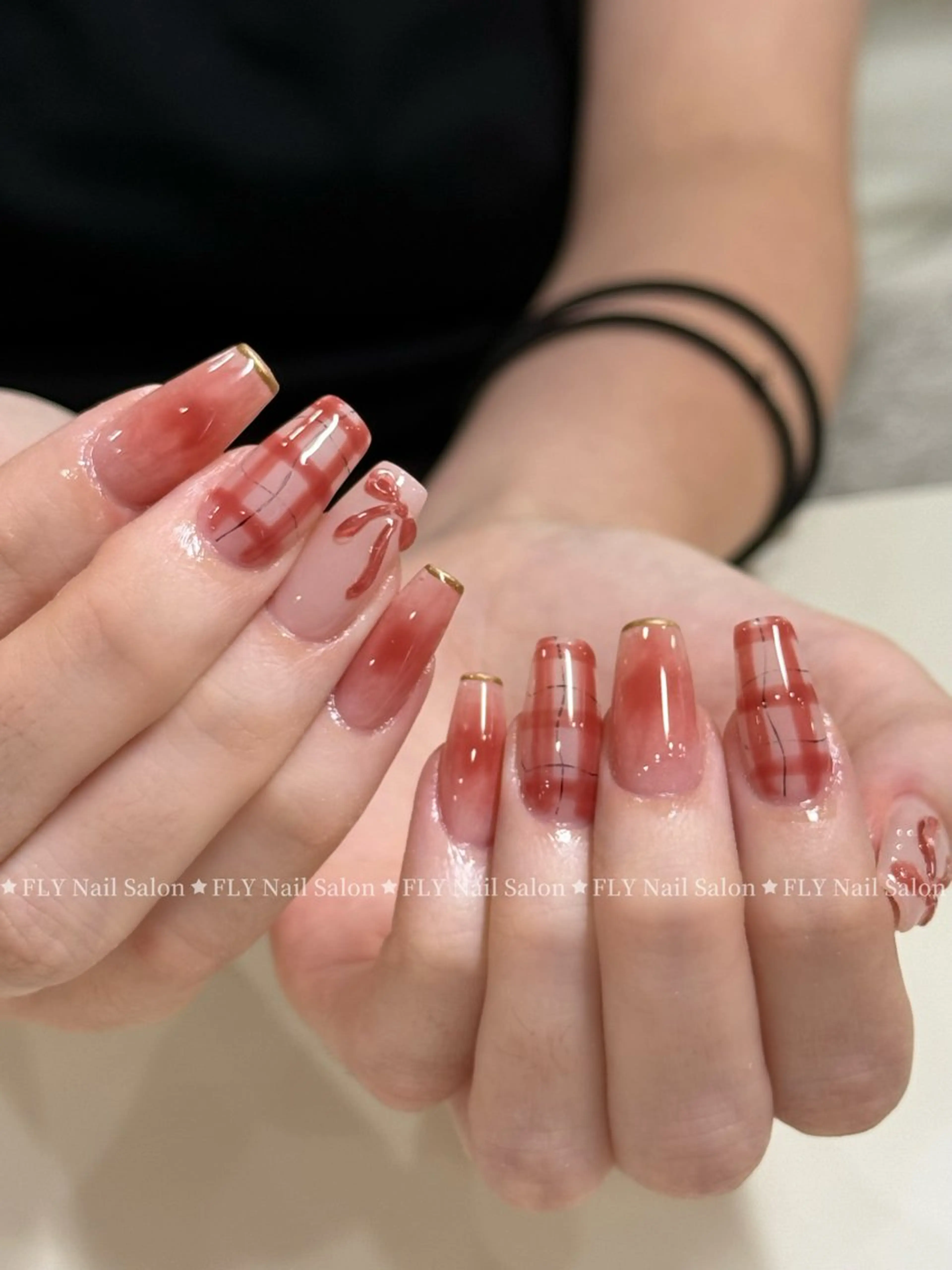 ネイル ニュアンスネイル ハンドネイル FLY Nail Salonのネイルデザイン