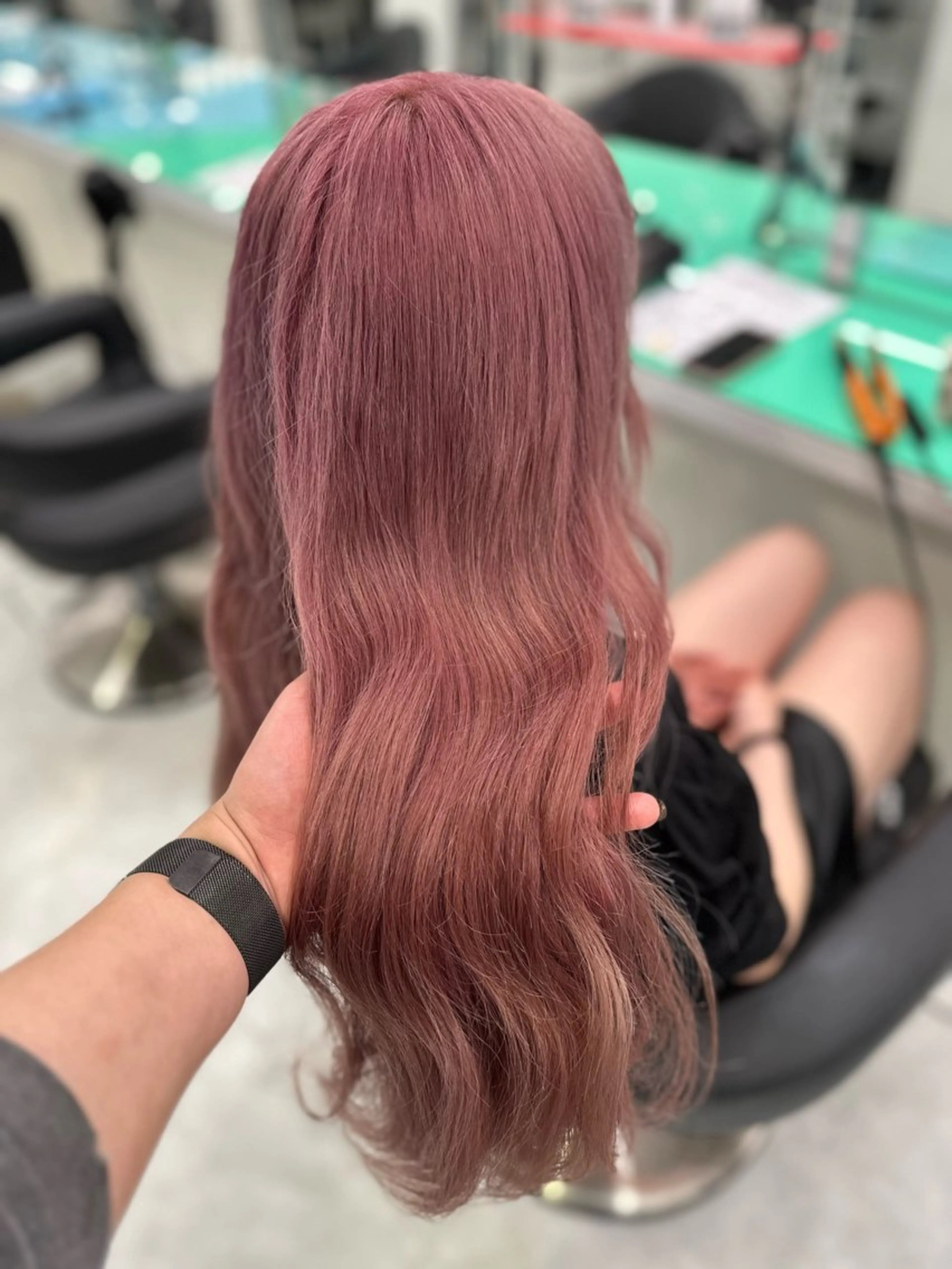 セミロング カラー ヘアアレンジ ベージュカラー ピンクカラー ピンクベージュ 🫧モテる💗ダメー ジレスハイトーン🫧のヘアスタイル