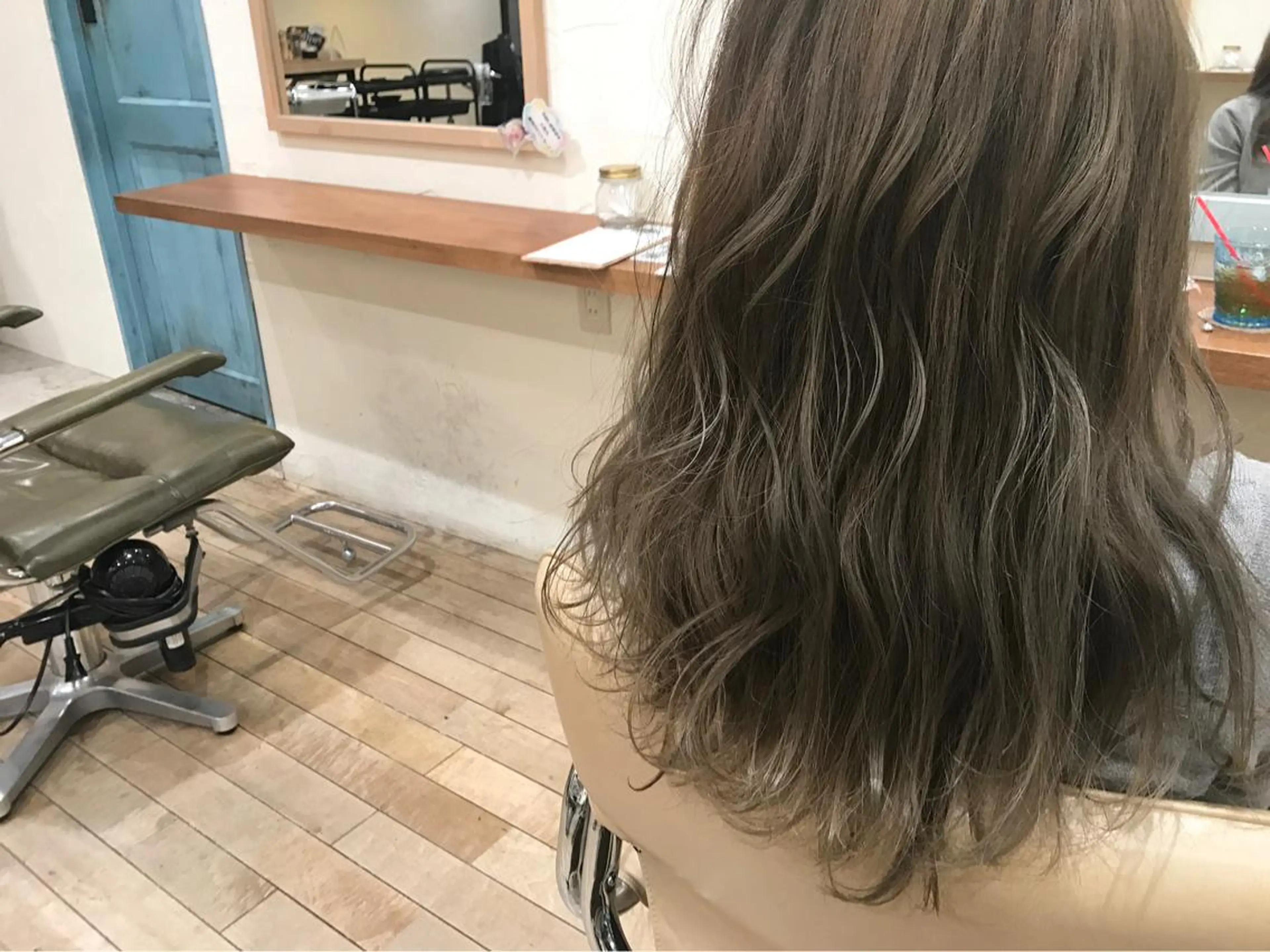 セミロング カラー オリーブ透明感カラー 表参道/MIKUのヘアスタイル