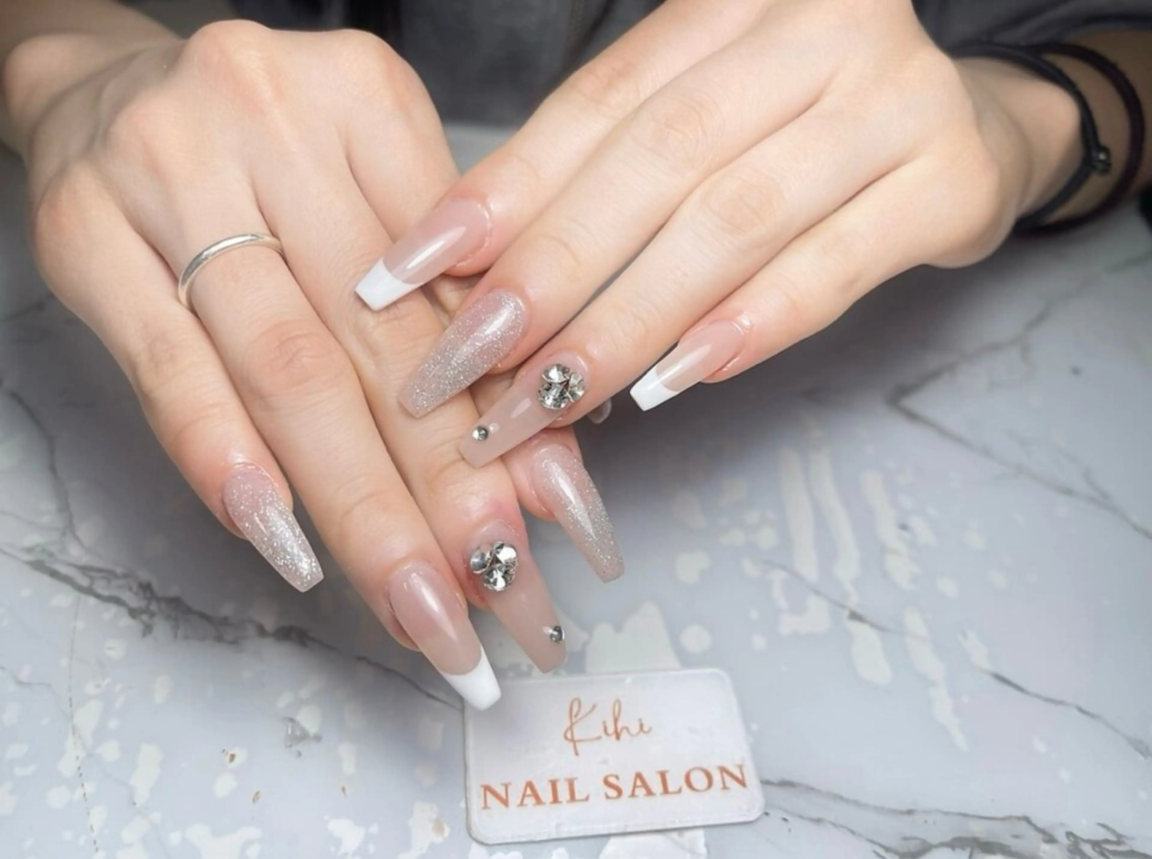 ネイル アートネイル フレンチネイル ジェルネイル グラデーション 韓国ネイル 久保田 マリコのネイルデザイン