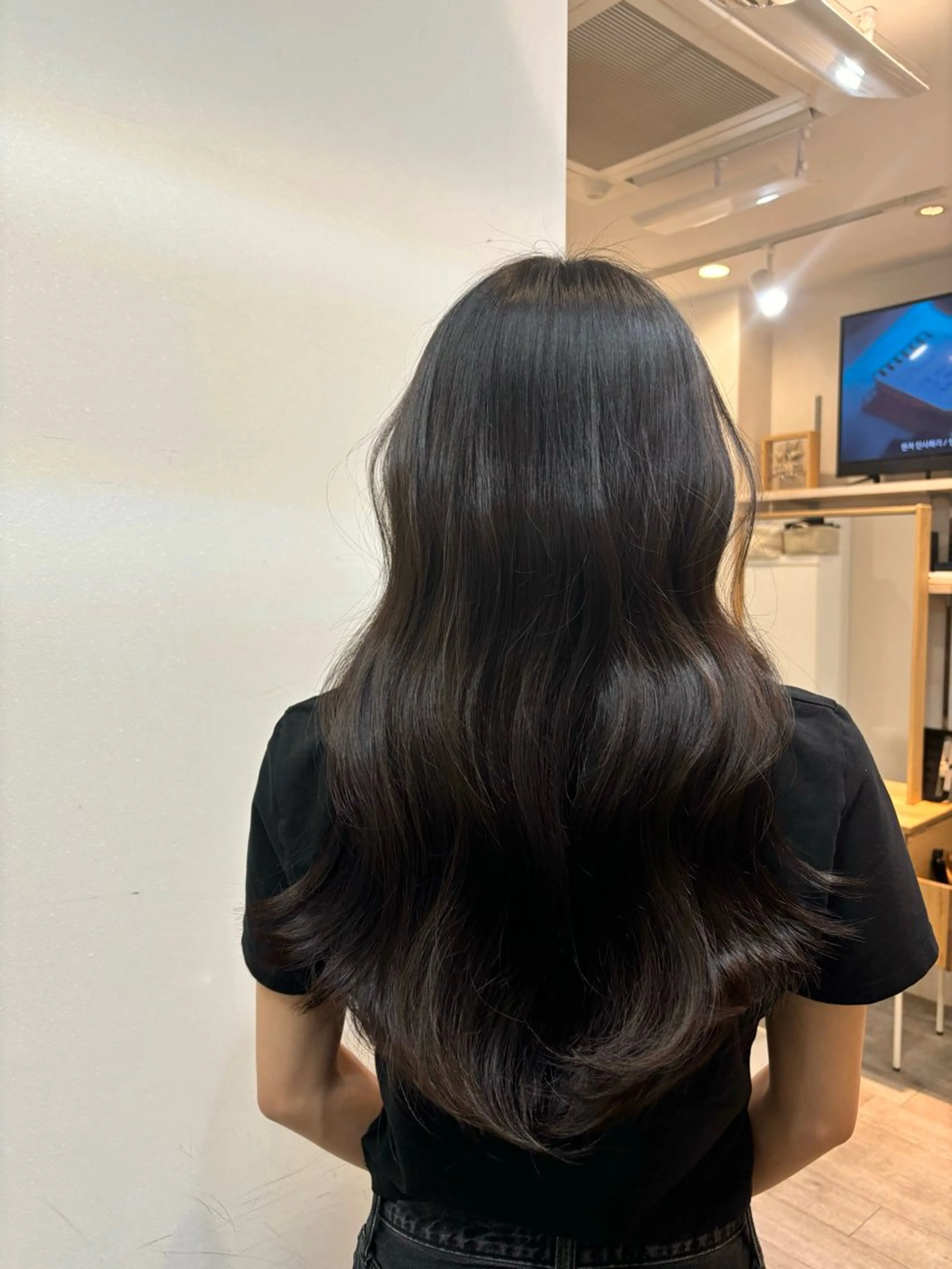 ロング カラー ヘアカラー 🩶透明感カラー🩶 ミズキのヘアスタイル