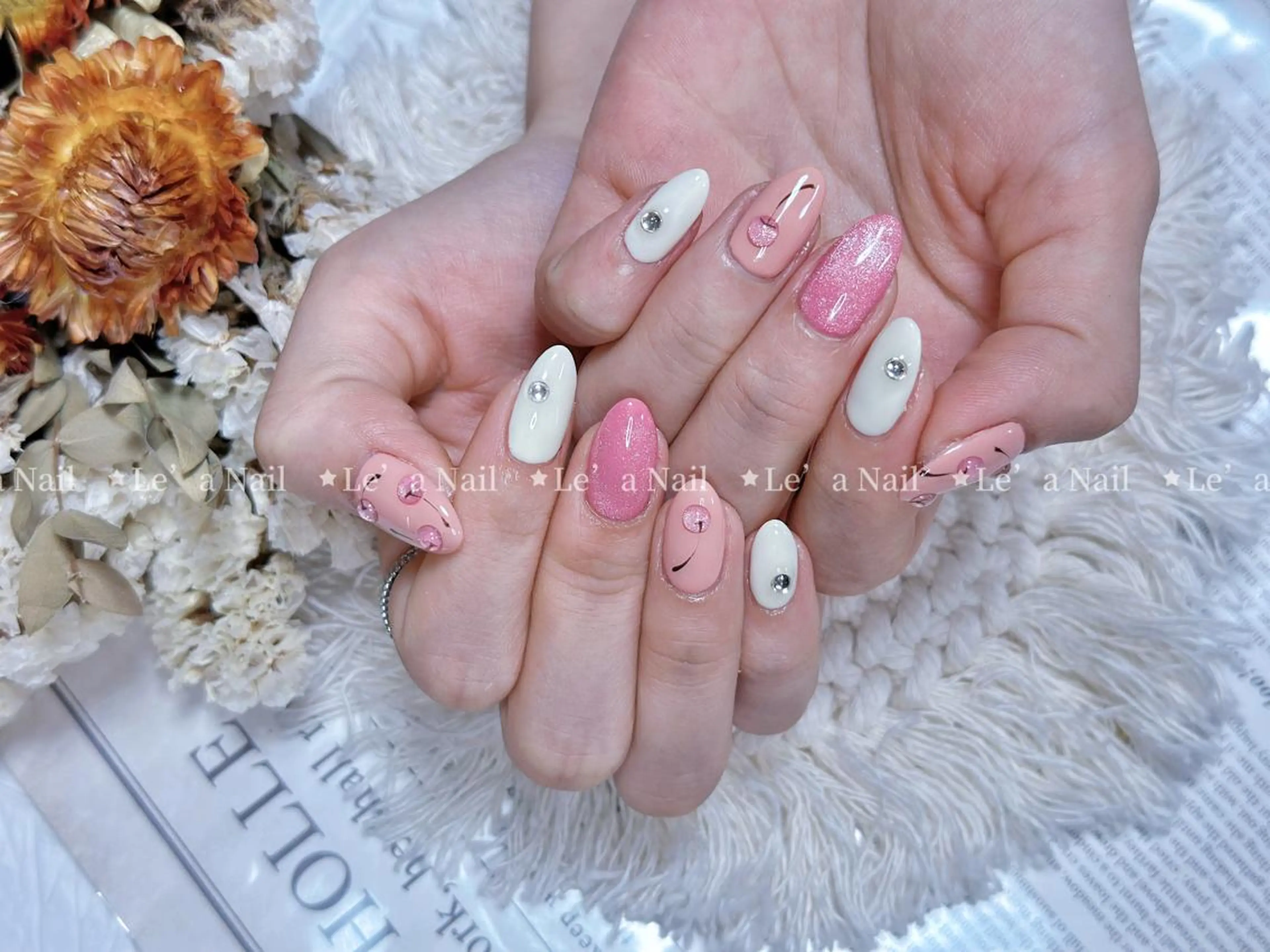 ミディアム カラー ネイル Le’a NailSalonのネイルデザイン