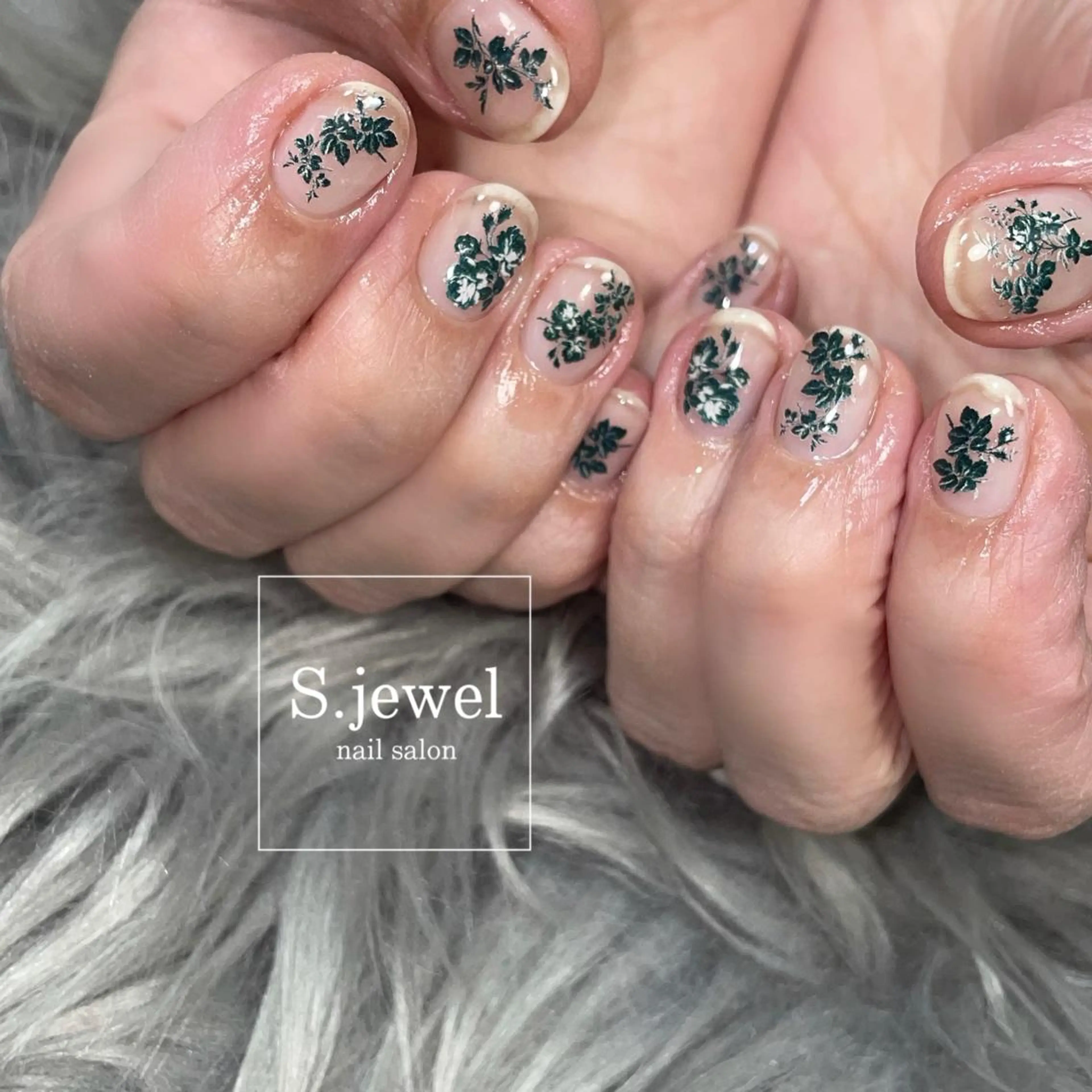 ネイル S. JEWELのネイルデザイン