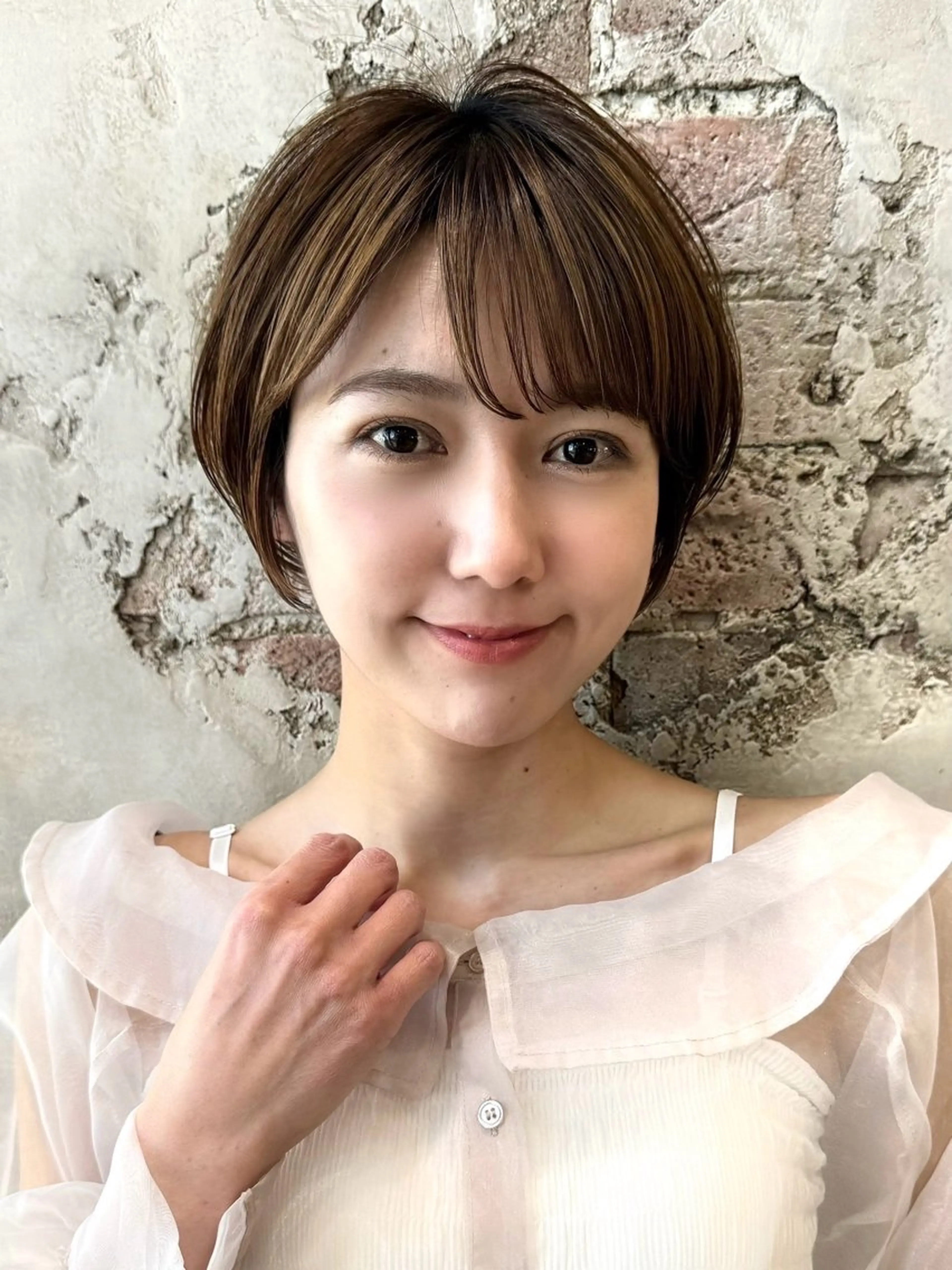 ショート カラー 💍新宿ショート 💍岩田莉奈のヘアスタイル