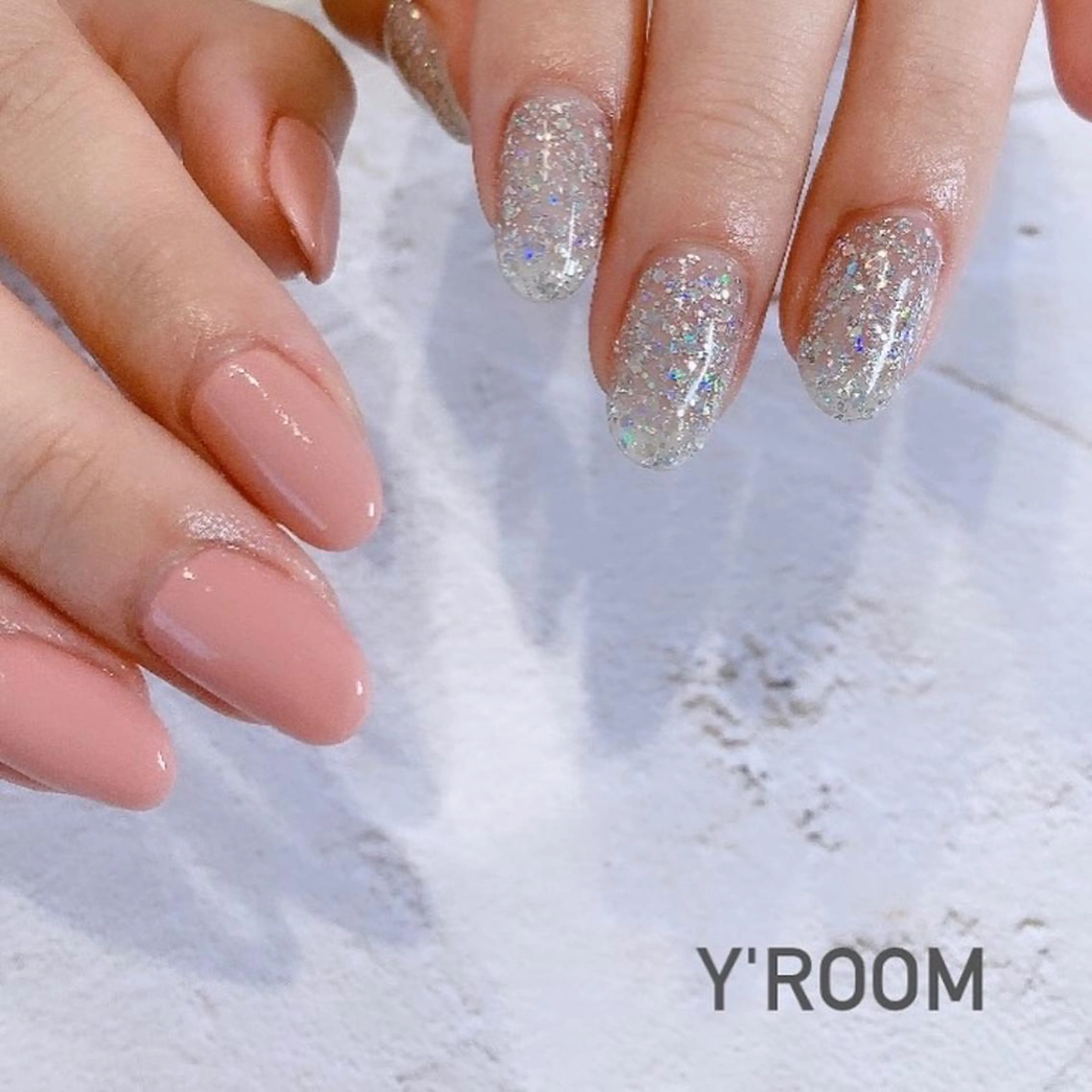 ネイル オーロラネイル フラッシュネイル フットネイル ジェルネイル 氷ネイル・うるうるネイル ハンドネイル YUKA （ネイリスト）のネイルデザイン